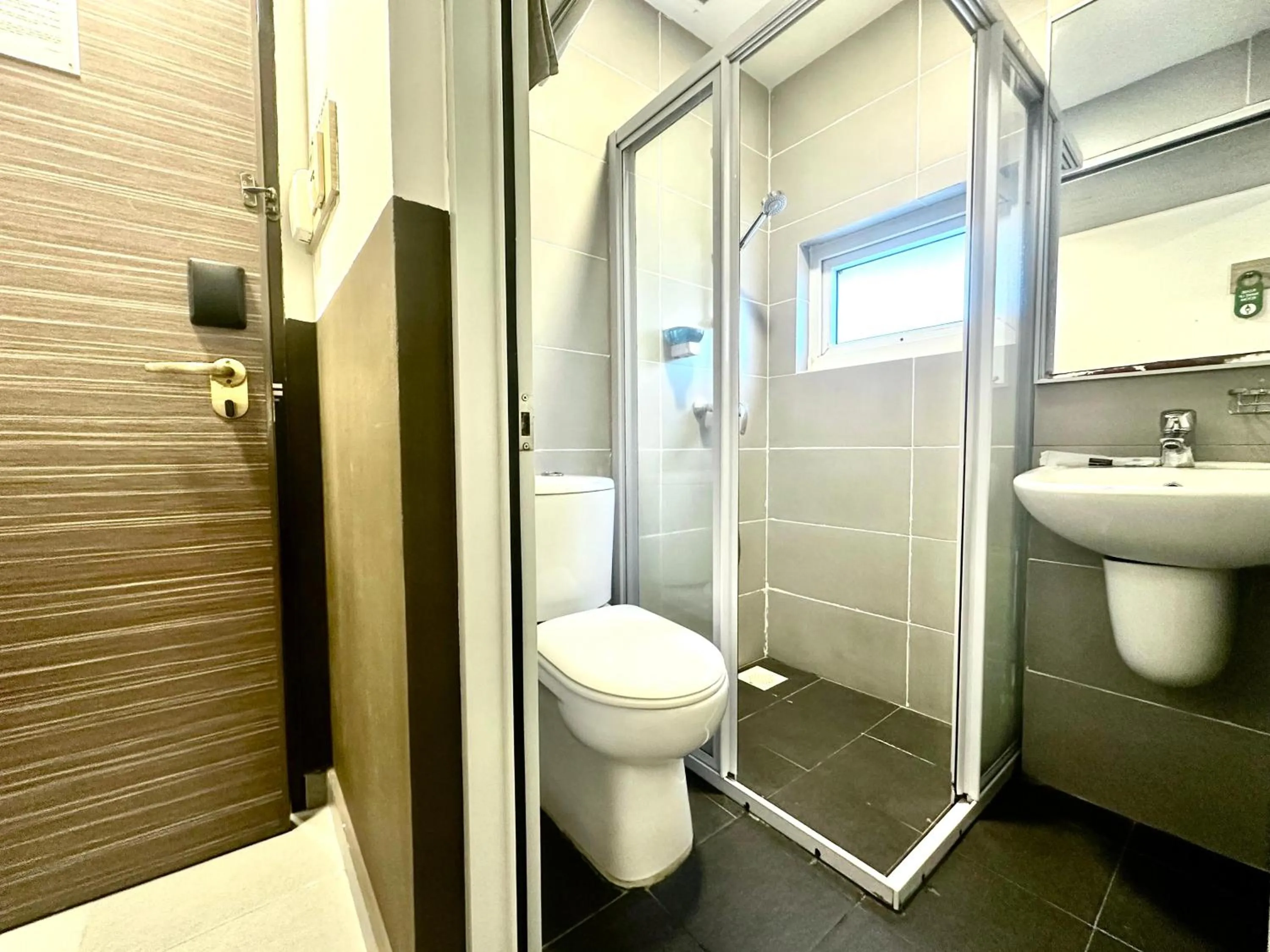 Toilet in The Snooze Hotel at Bugis