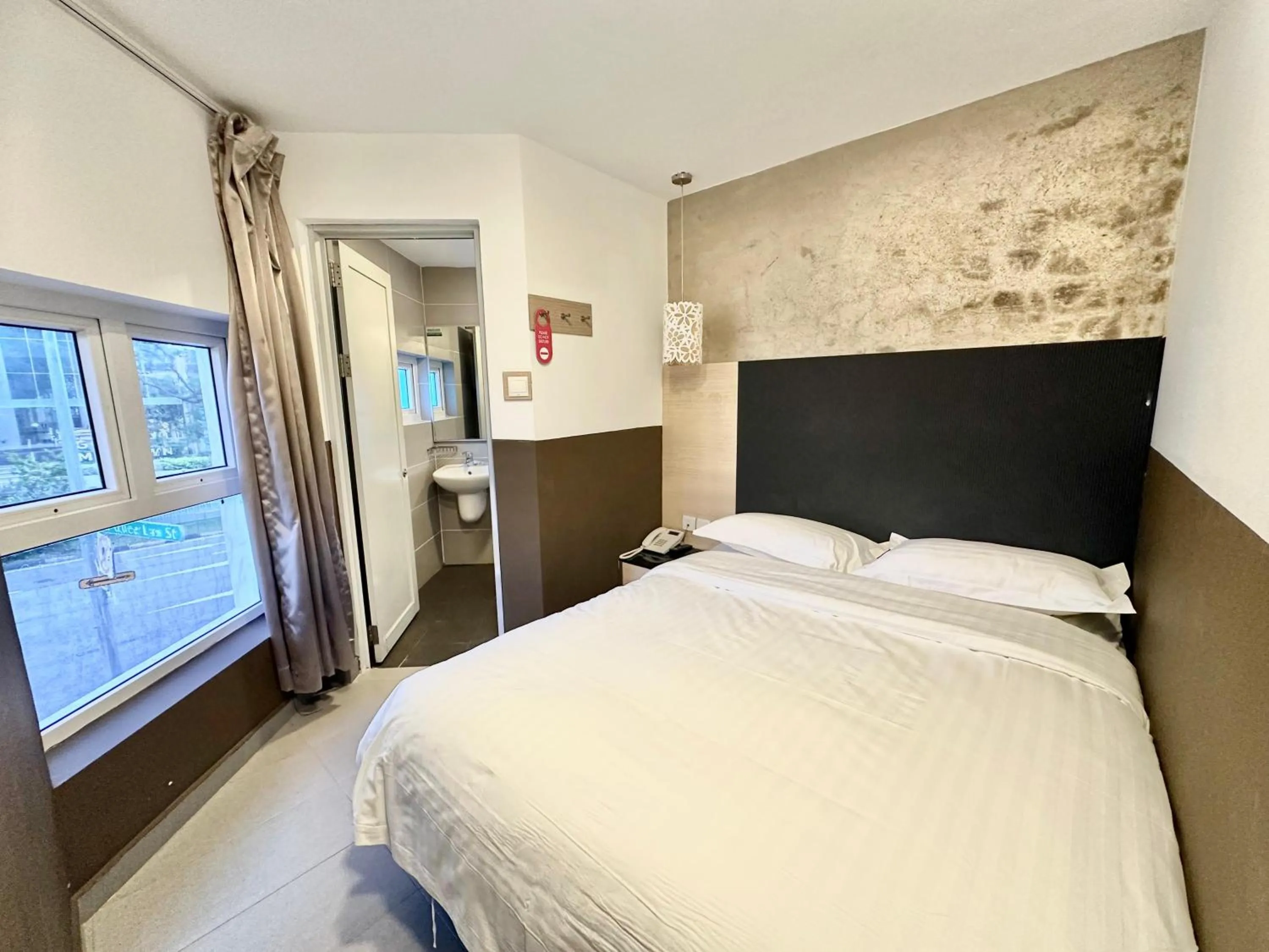 Bed in The Snooze Hotel at Bugis