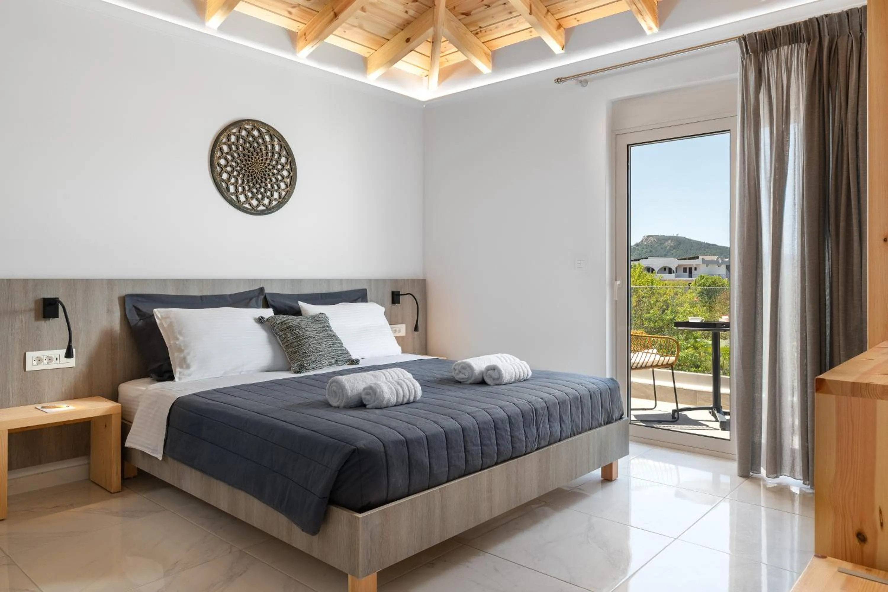 L & C Boutique Apartments