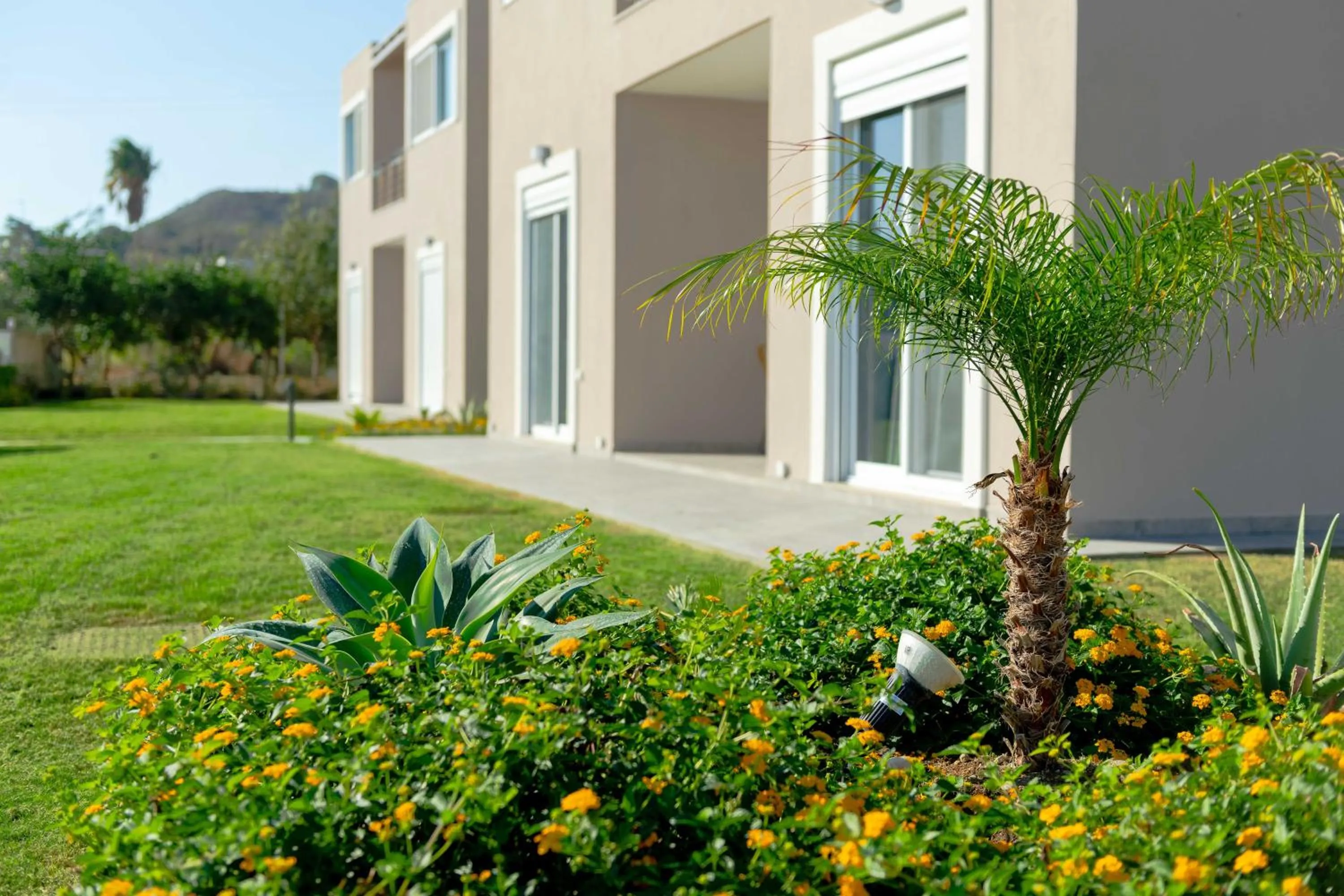 Garden in L & C Boutique Apartments