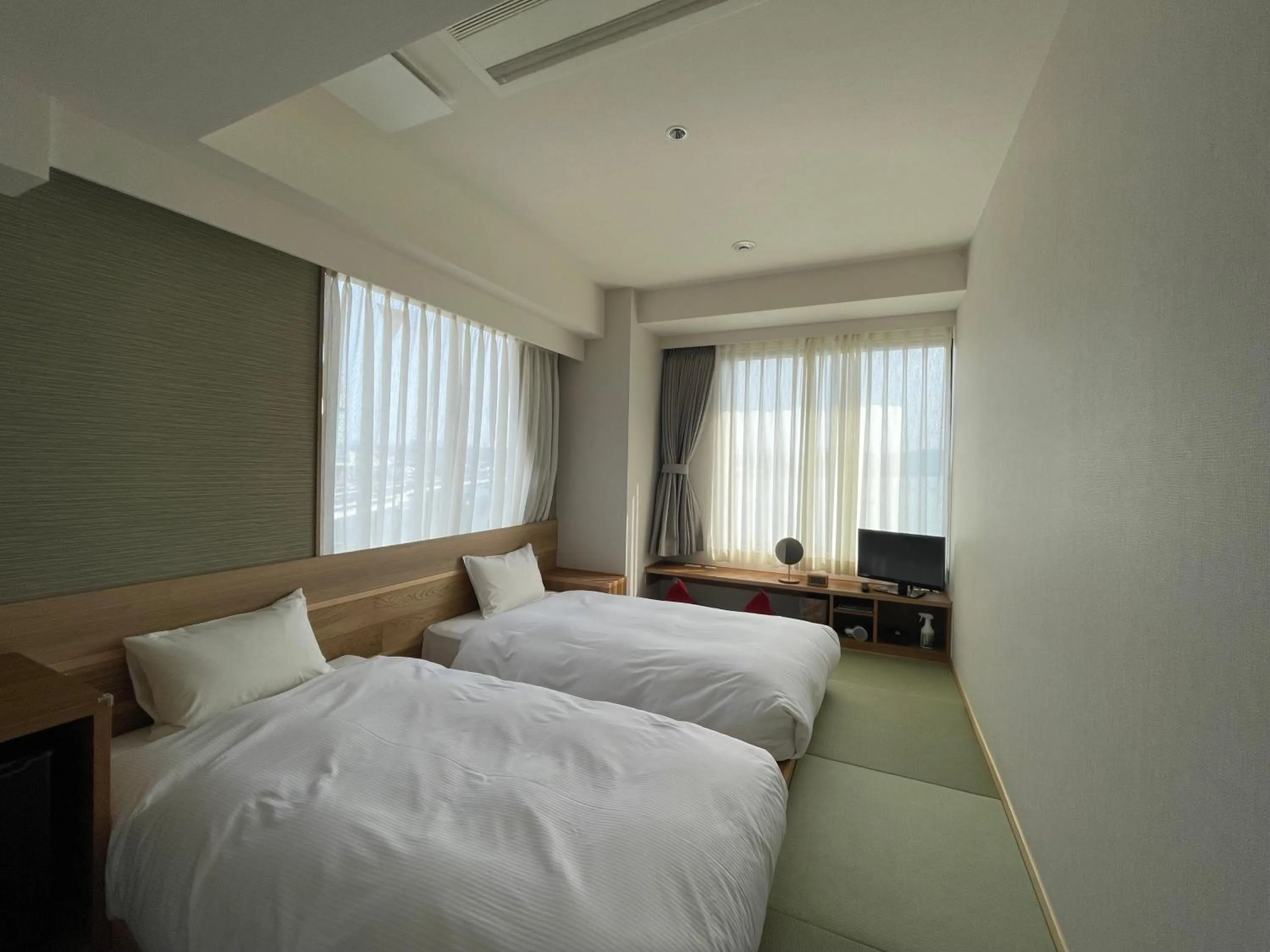 Photo of the whole room, Bed in Matsue New Urban Hotel