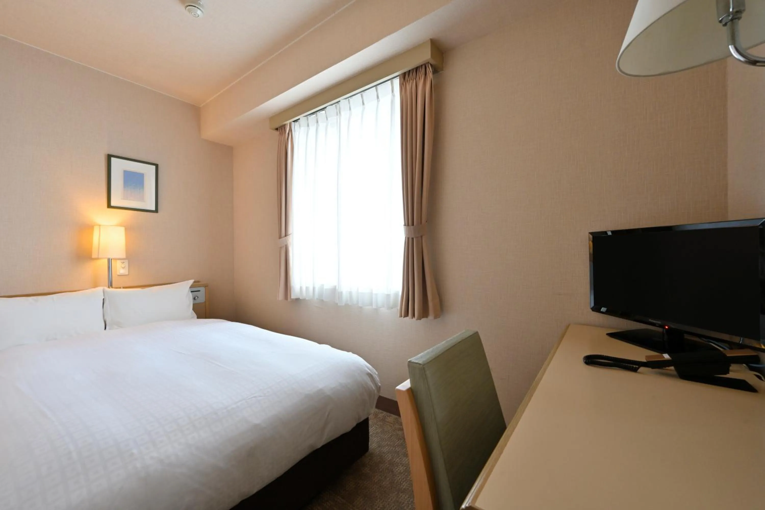Bedroom, Bed in Matsue New Urban Hotel