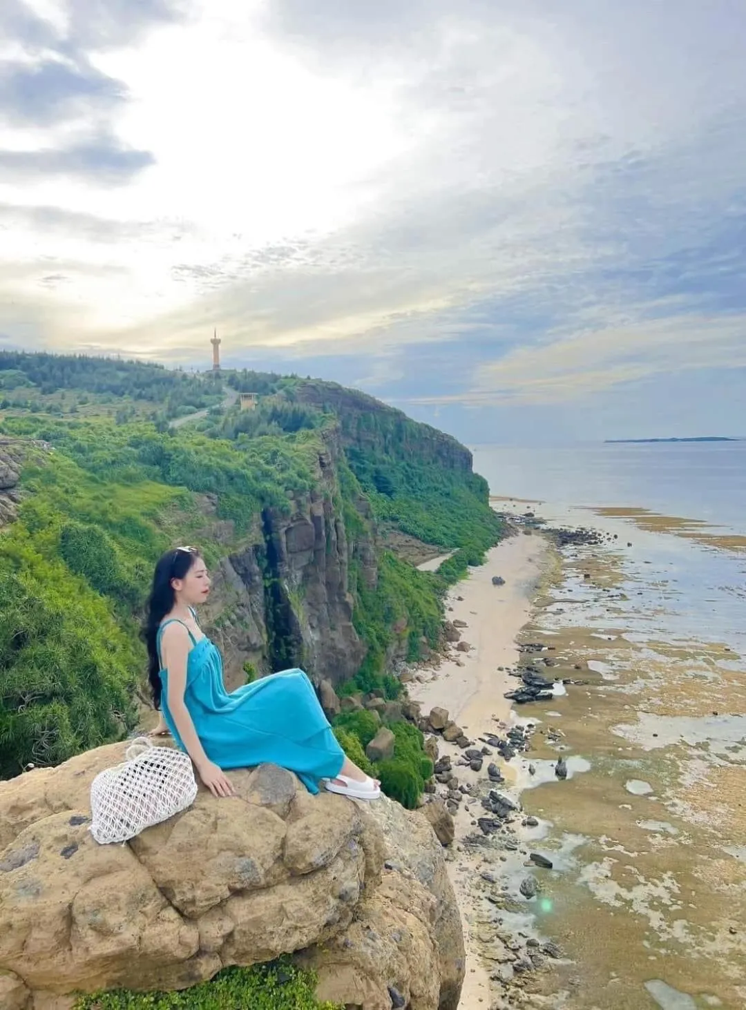 Swimming pool in Khách Sạn Thiên Trí Lý Sơn