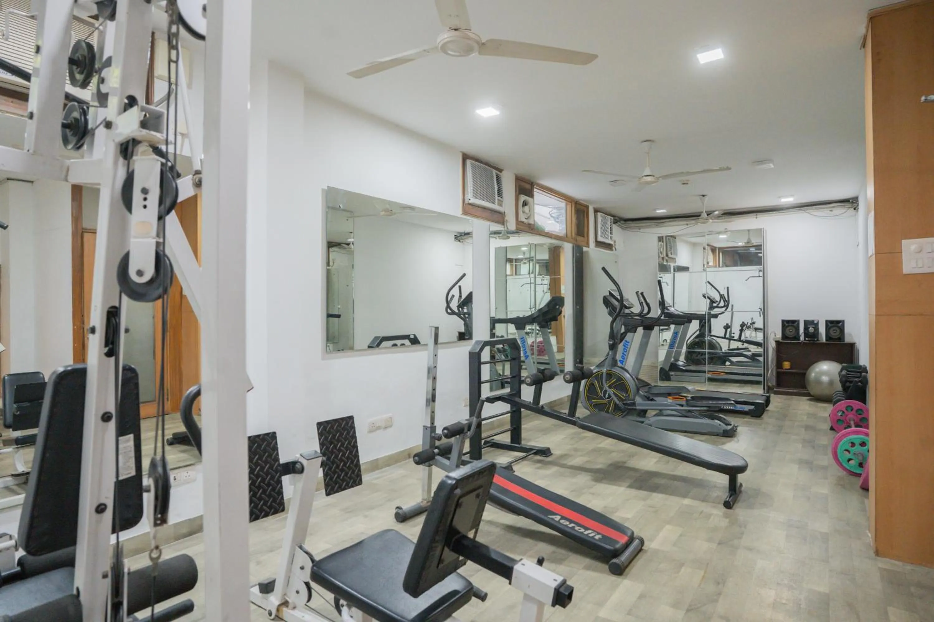 Fitness centre/facilities in Ahuja Residency DLF Phase 2