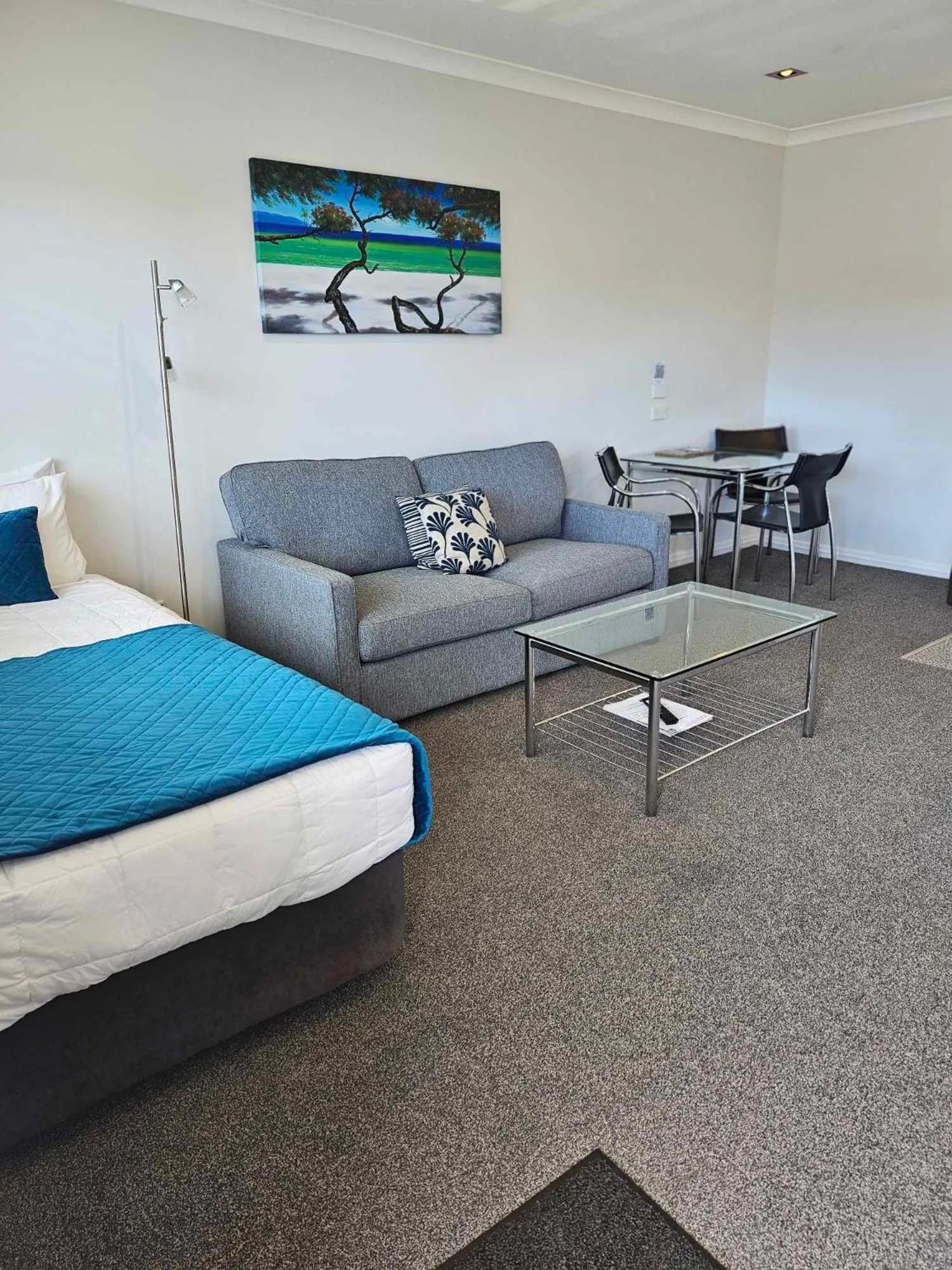 Bed in Beach Street Motel Apartments