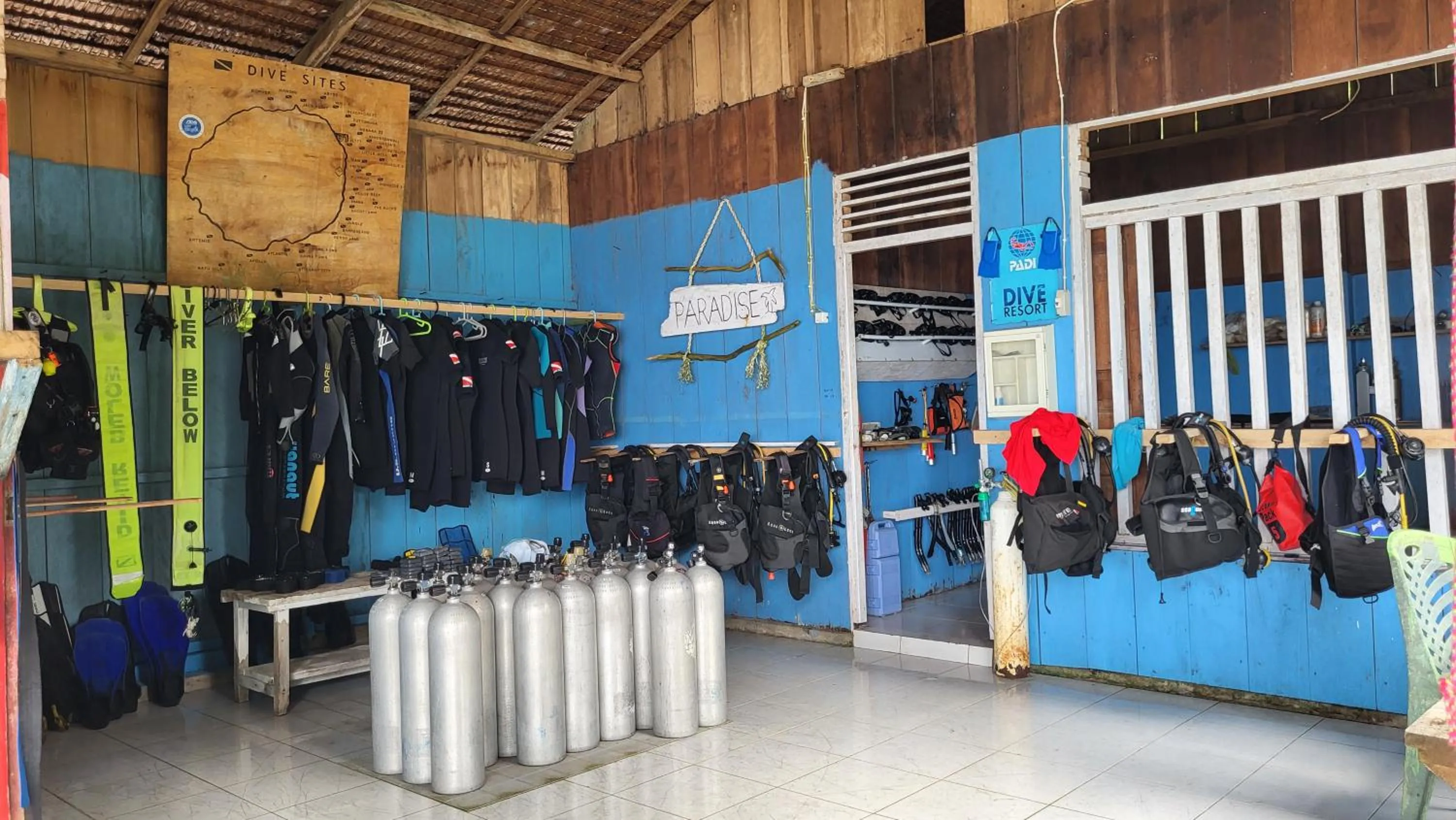 Diving in Pristine Paradise Dive Resort - Togean Islands, Una Una