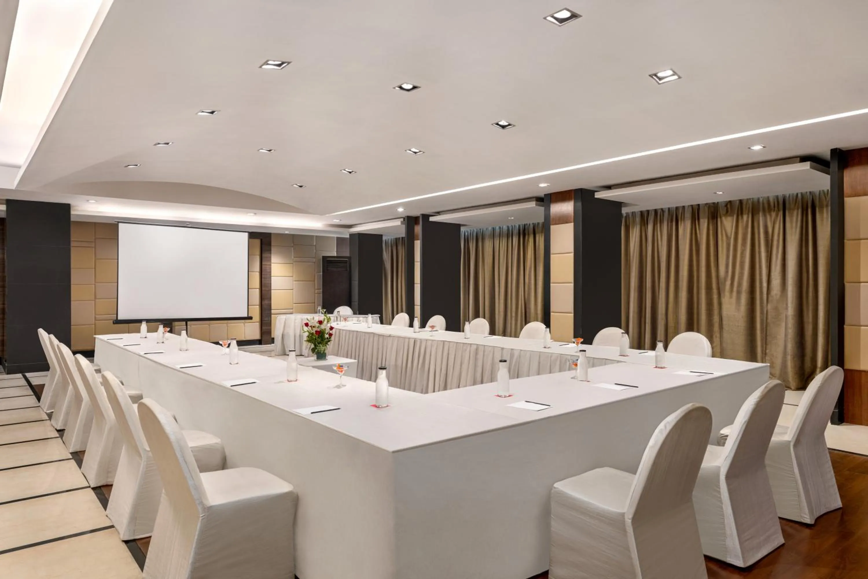 Meeting/conference room in Ramada by Wyndham Jaipur North