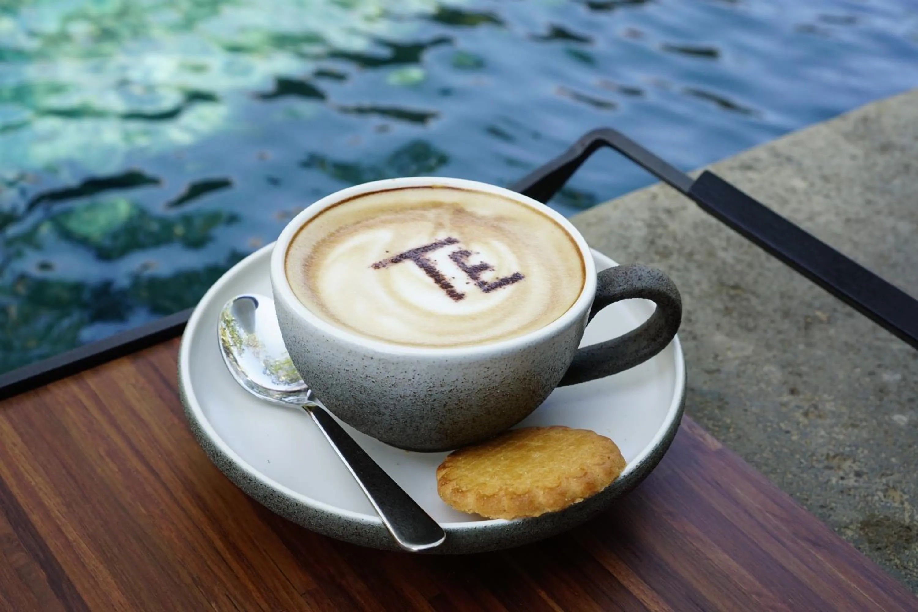 Drinks in Atelier TE Designer Guesthouse