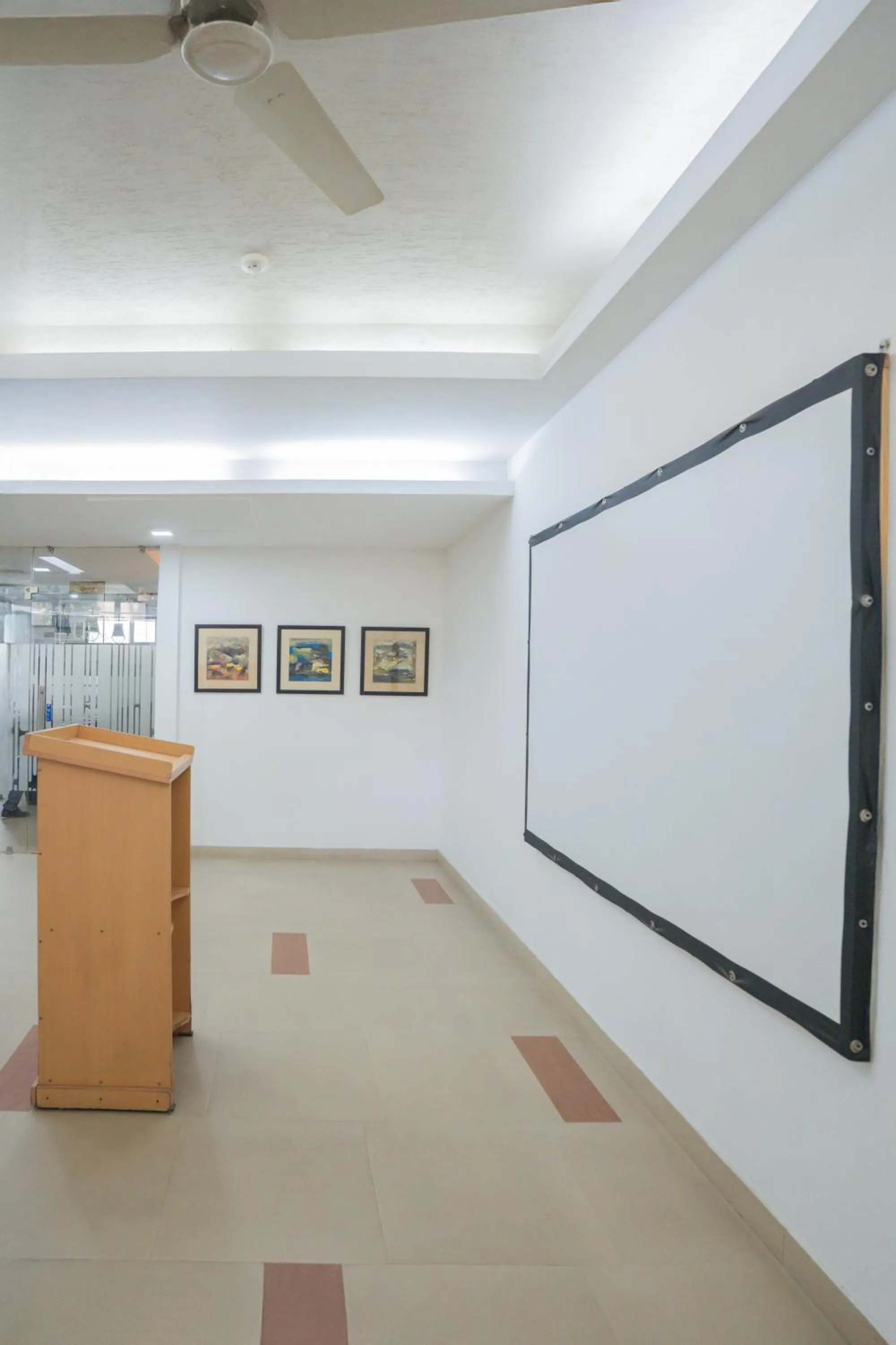 Meeting/conference room in Ahuja Residency Parklane