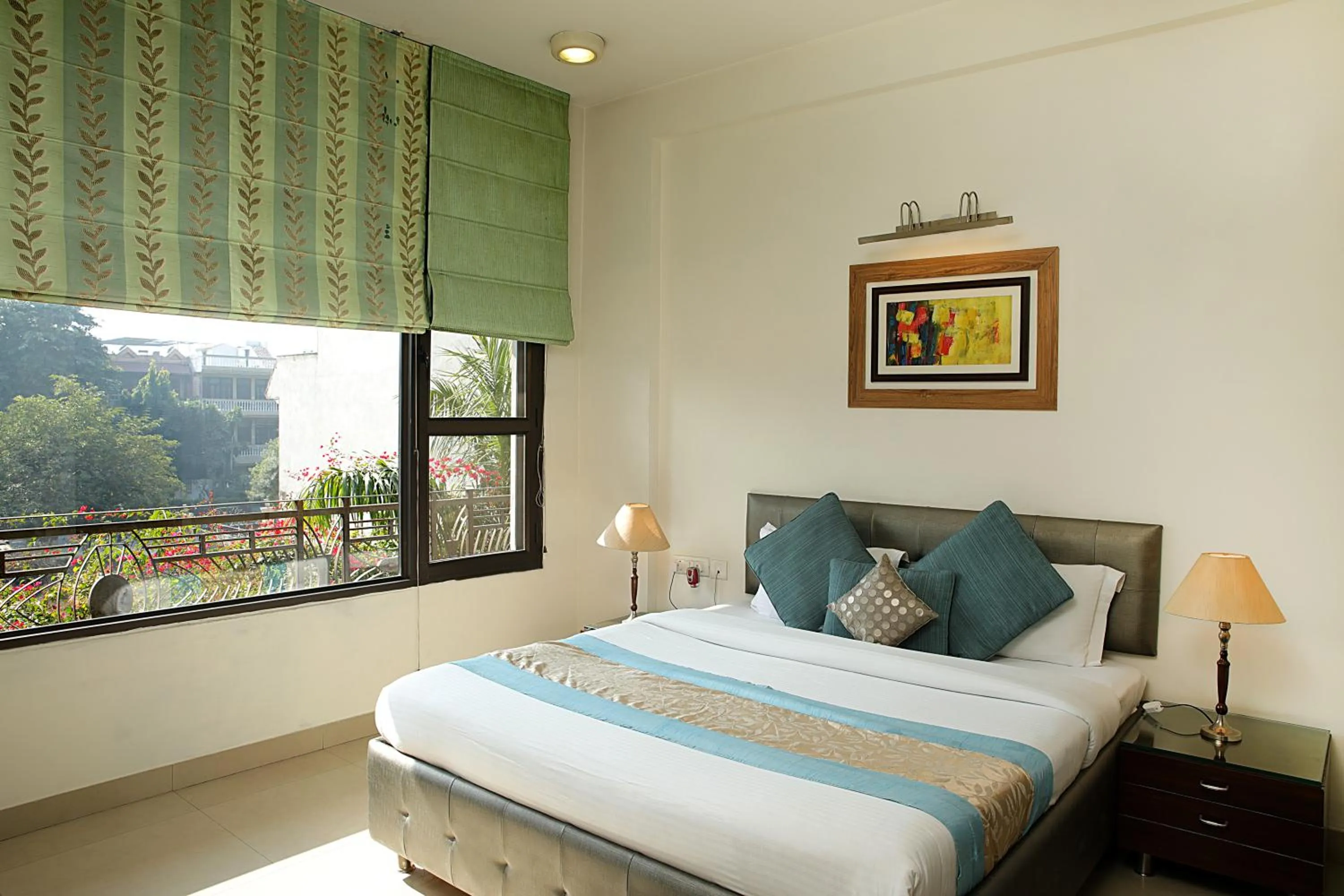Deluxe Room in Ahuja Residency Parklane