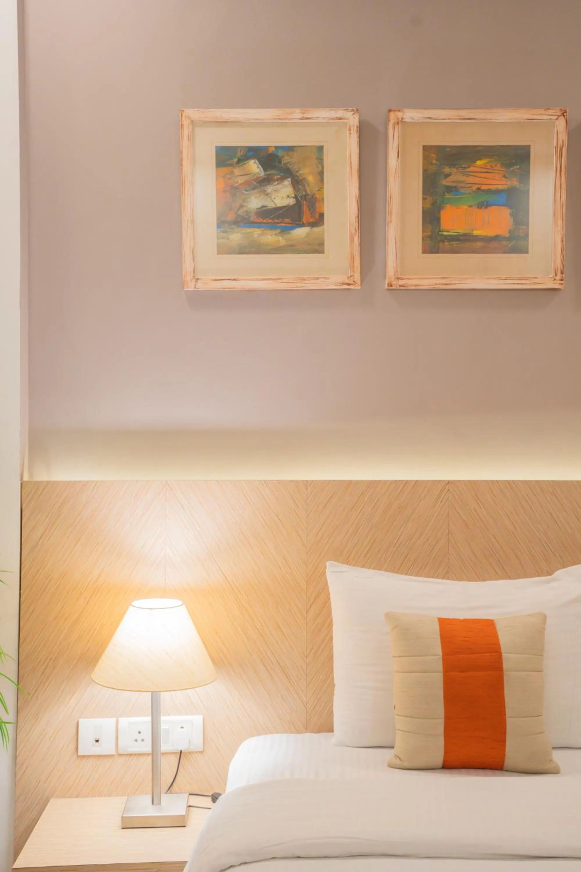 Decorative detail, Bed in Ahuja Residency Parklane