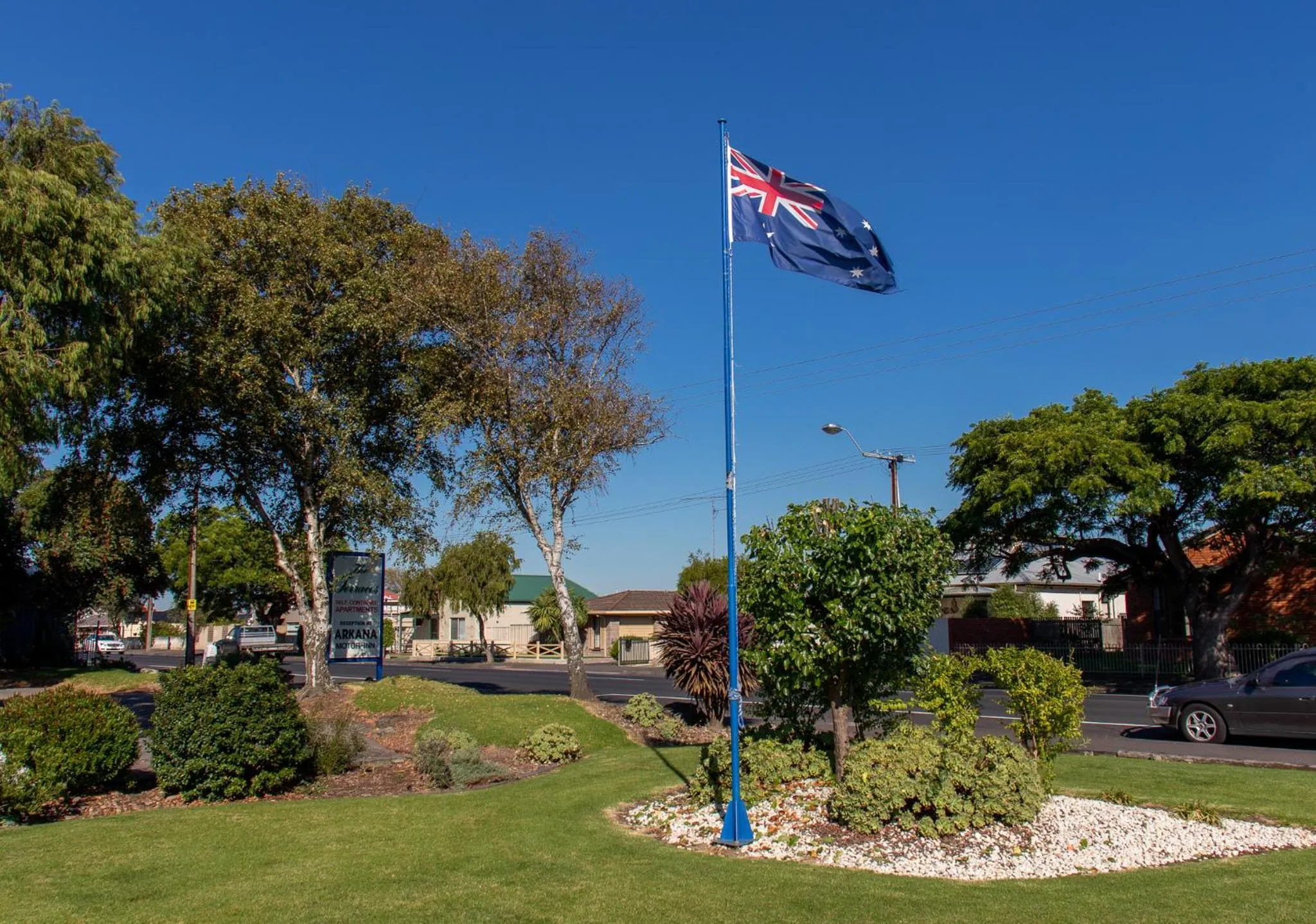 Facade/entrance in Arkana Motor Inn & Terrace Apartments