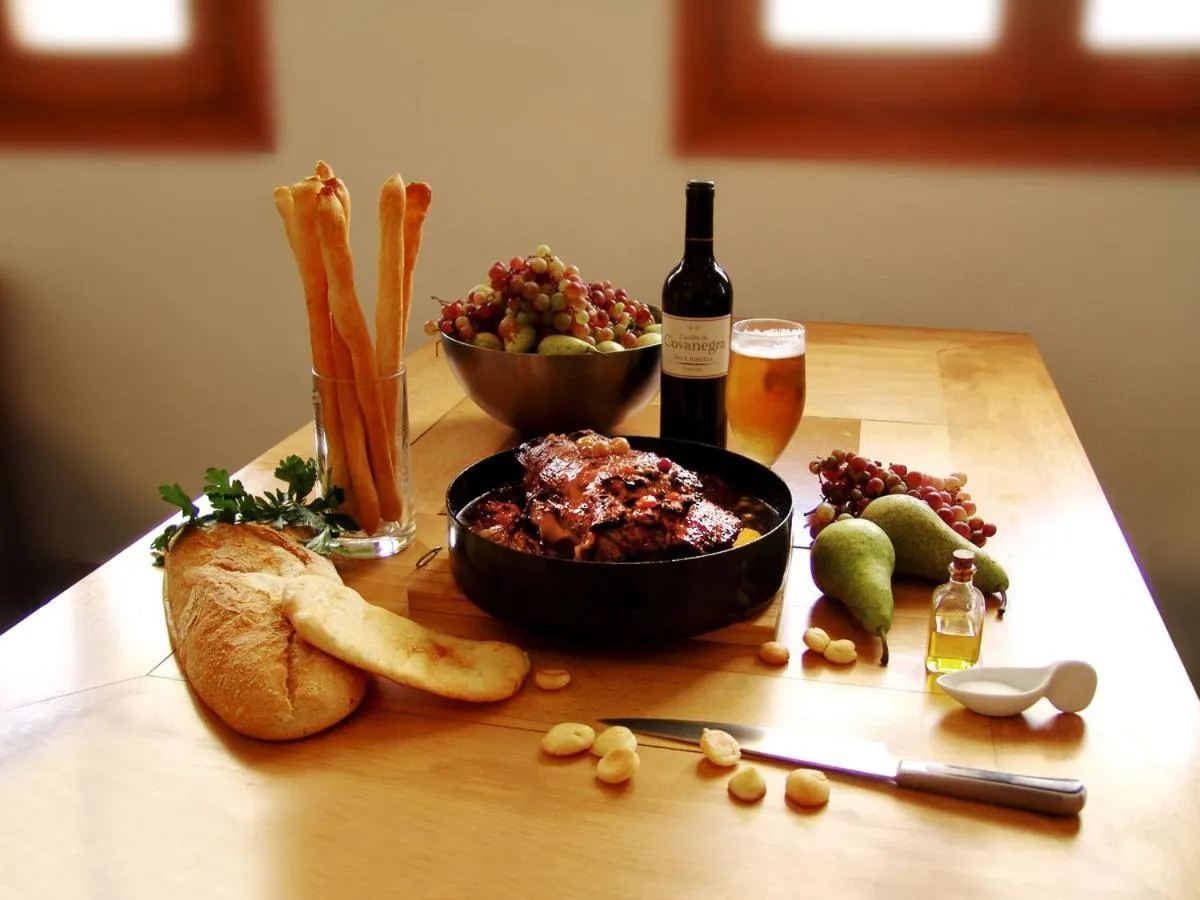 Restaurant/places to eat in Hotel La Tinensa