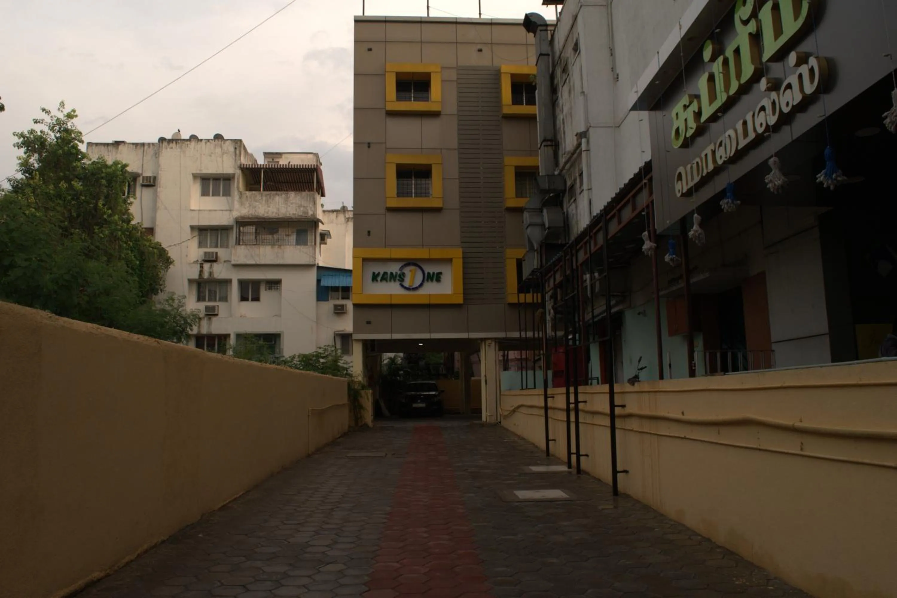 Property building in Kans One