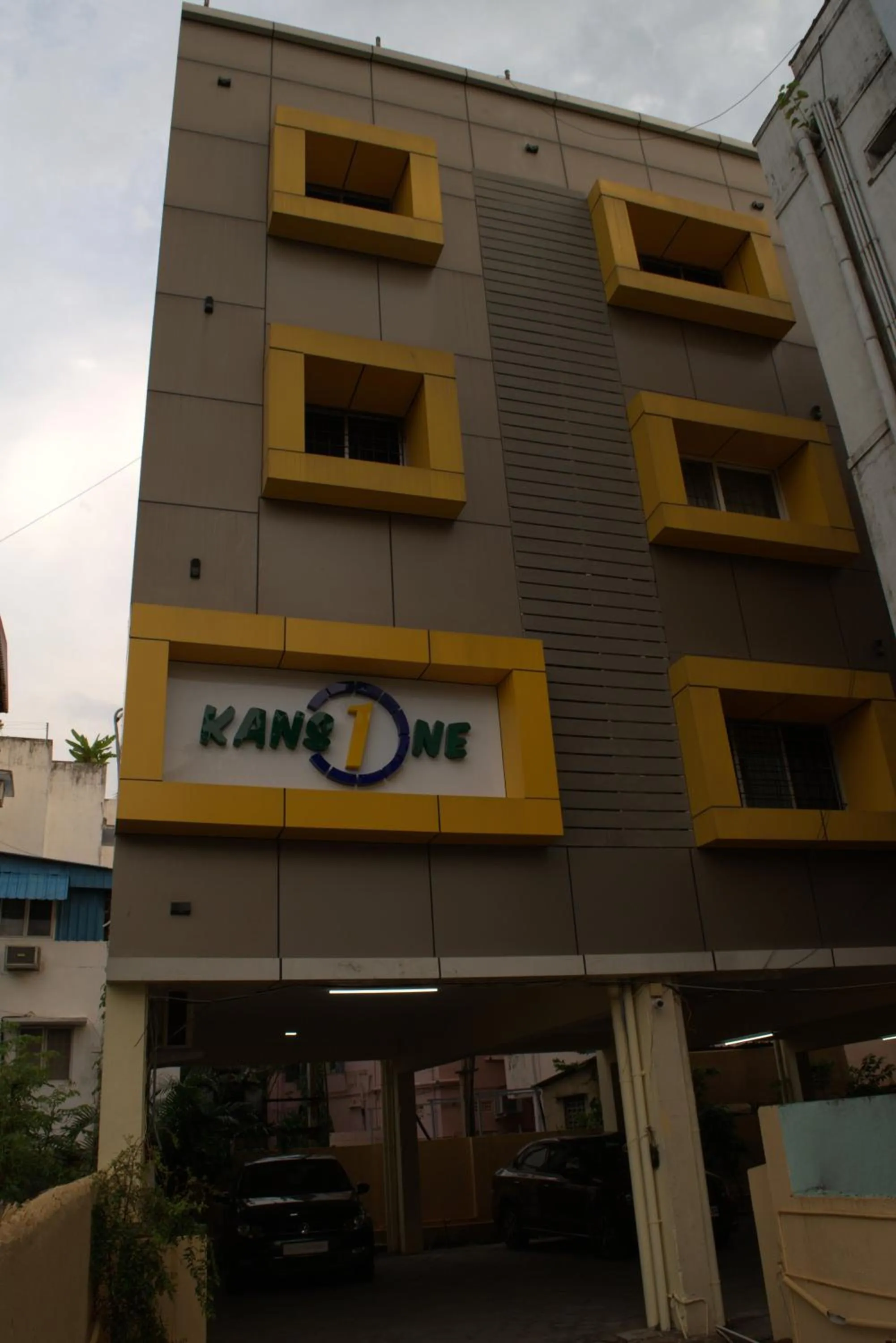 Property building in Kans One