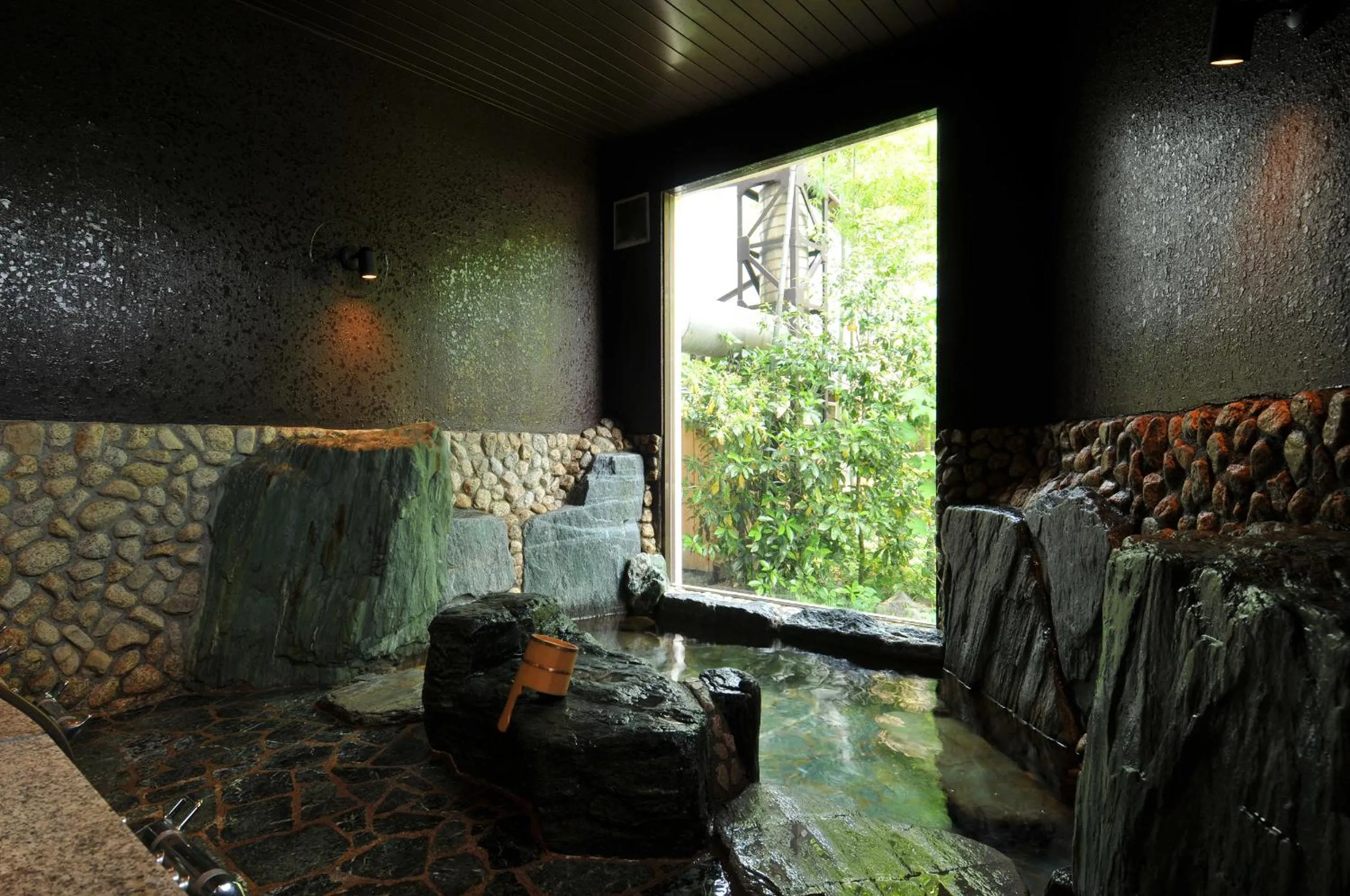 Public Bath in Syoubun