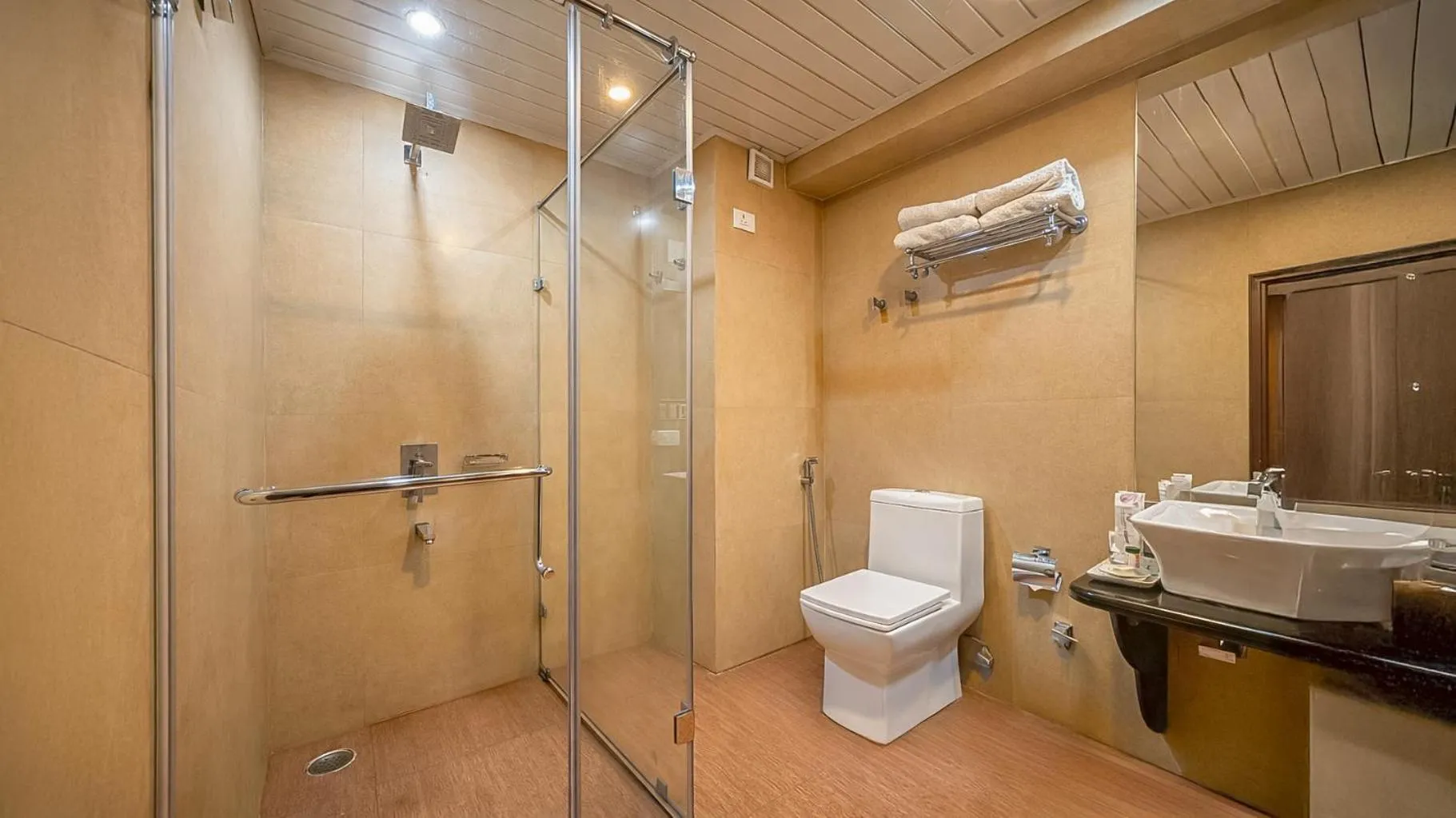 Bathroom in Yashshree Jai Hotel & Banquet