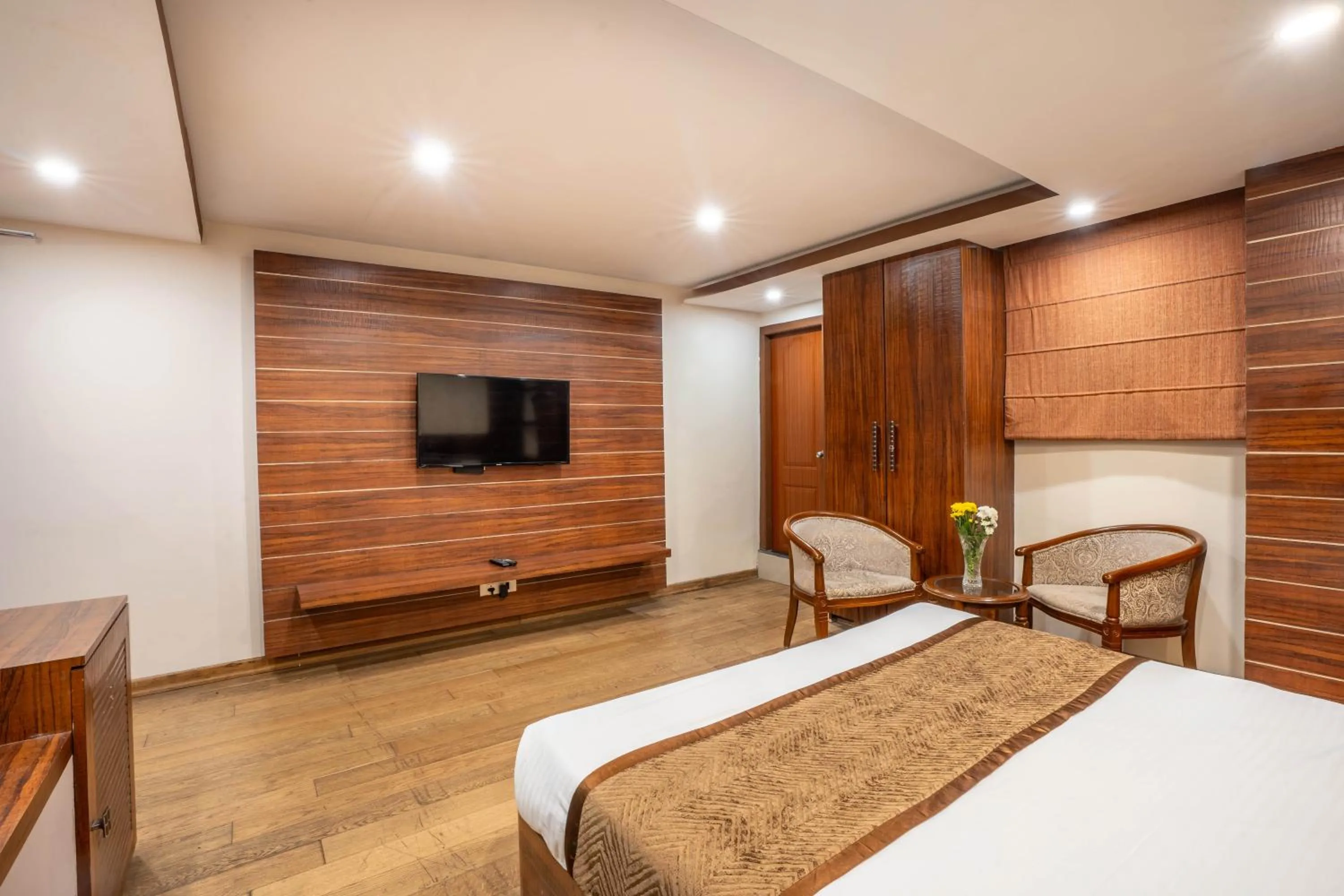 Bedroom, Bed in Yashshree Jai Hotel & Banquet