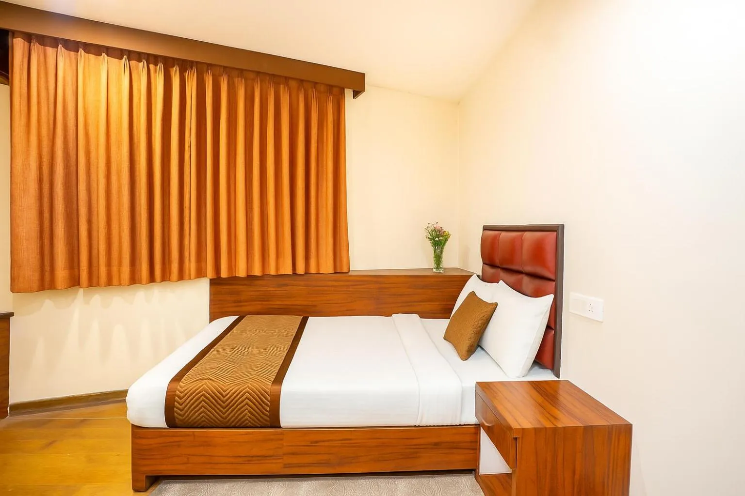 Bed in Yashshree Jai Hotel & Banquet