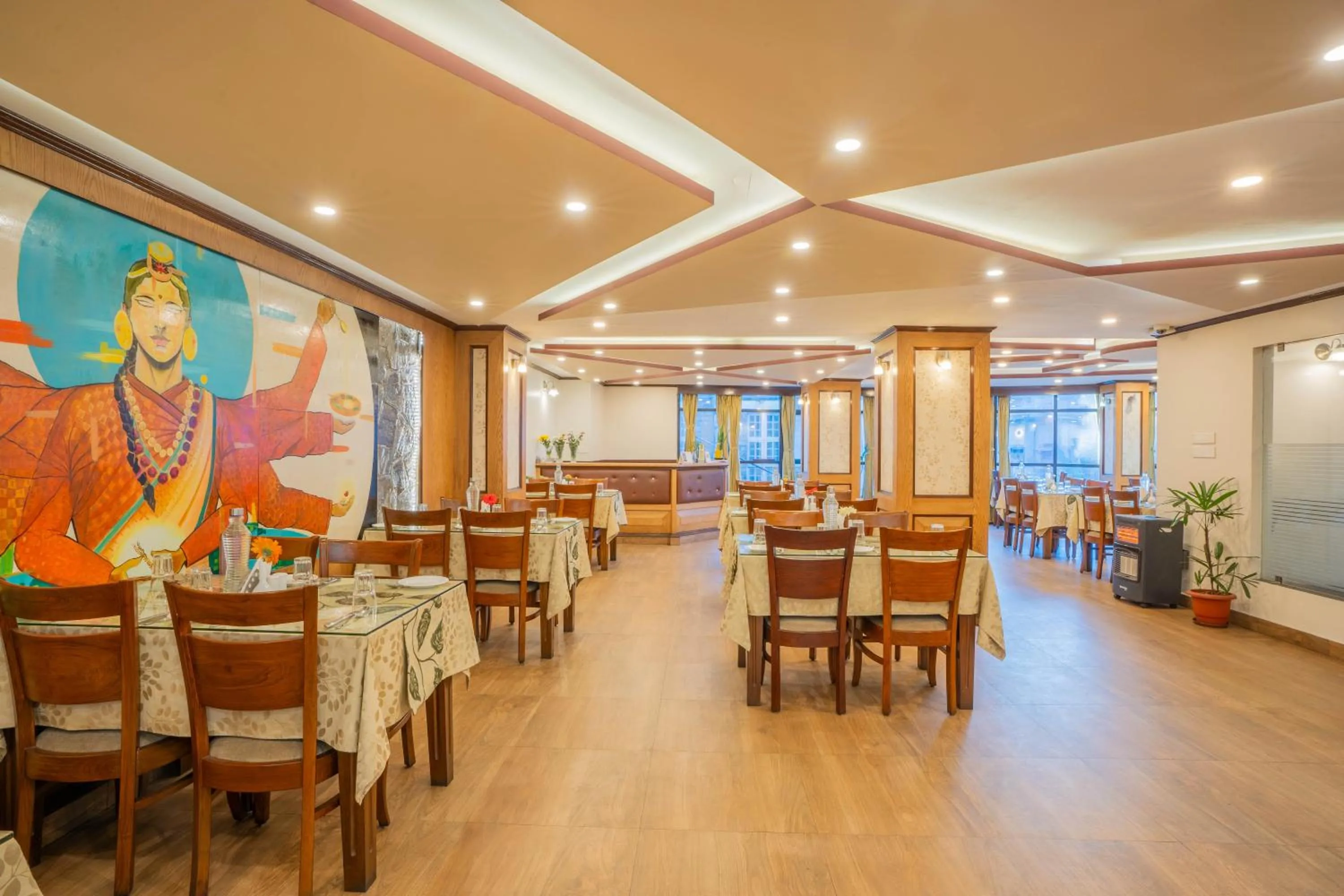 Restaurant/places to eat in Yashshree Jai Hotel & Banquet