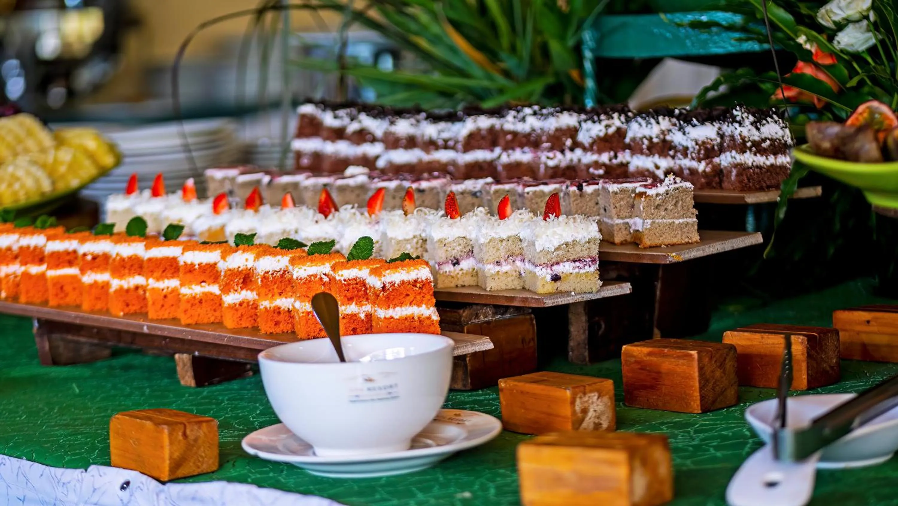 Food and drinks in Lake Bogoria Spa Resort