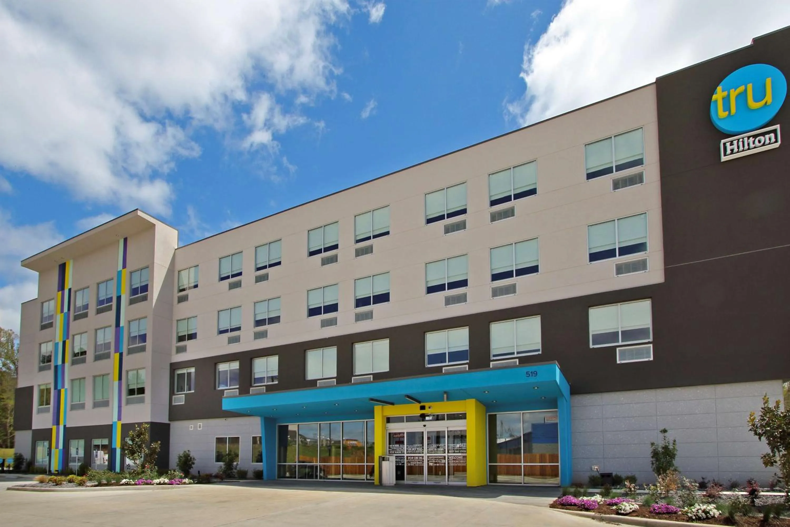 Property building in Tru By Hilton Meridian