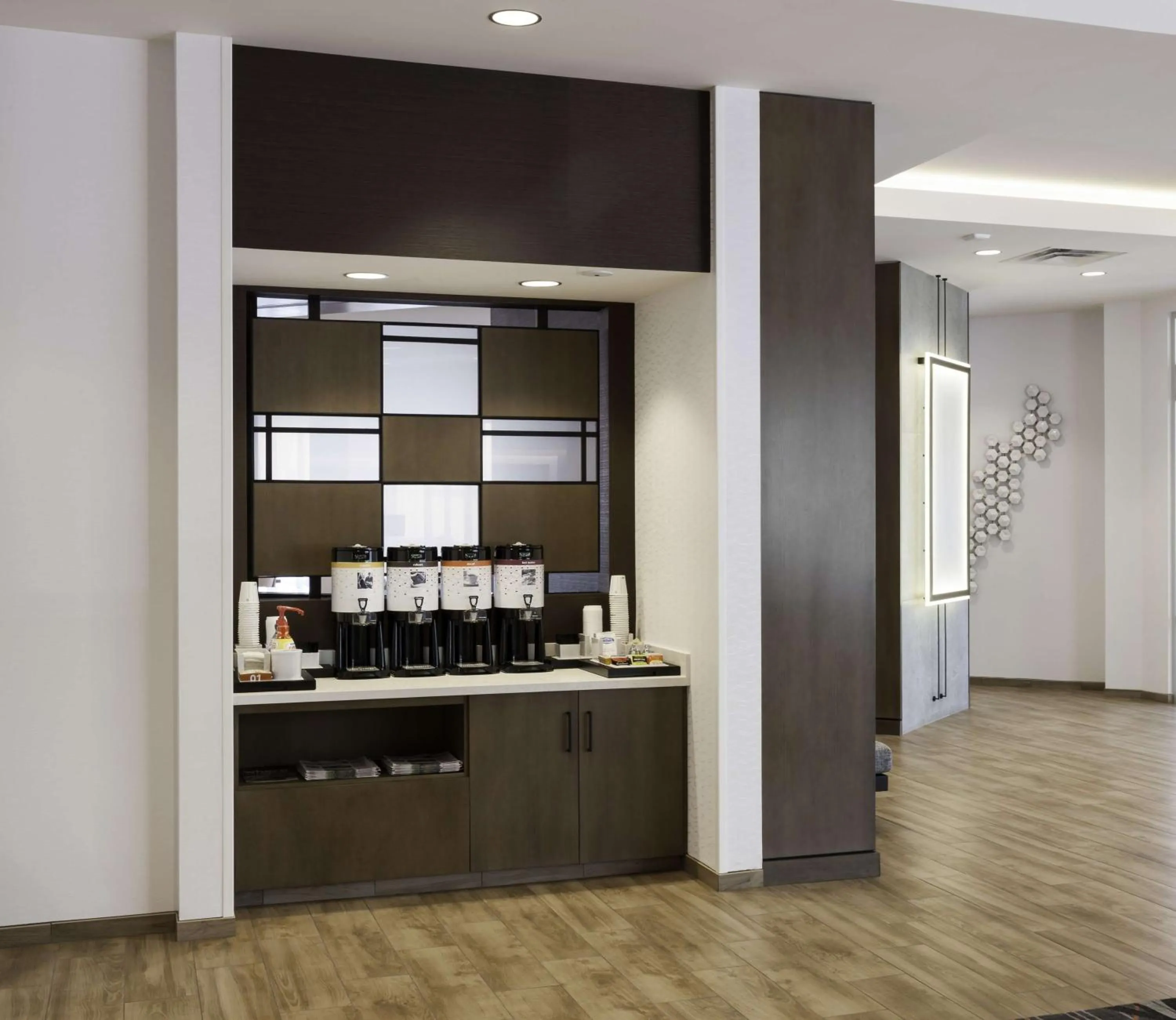 Breakfast in Hampton Inn & Suites Phoenix Downtown