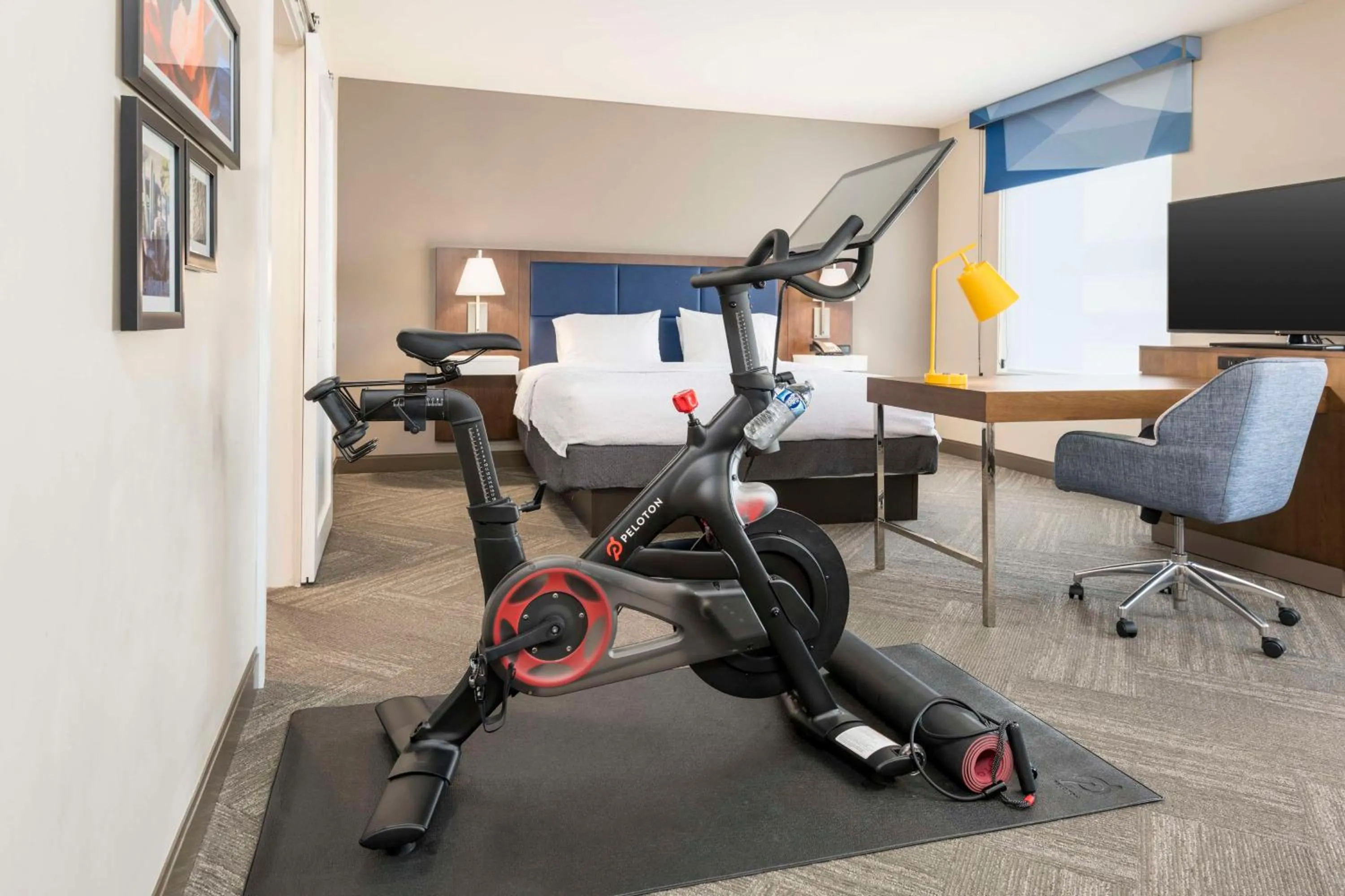 Bedroom in Hampton Inn & Suites Phoenix Downtown