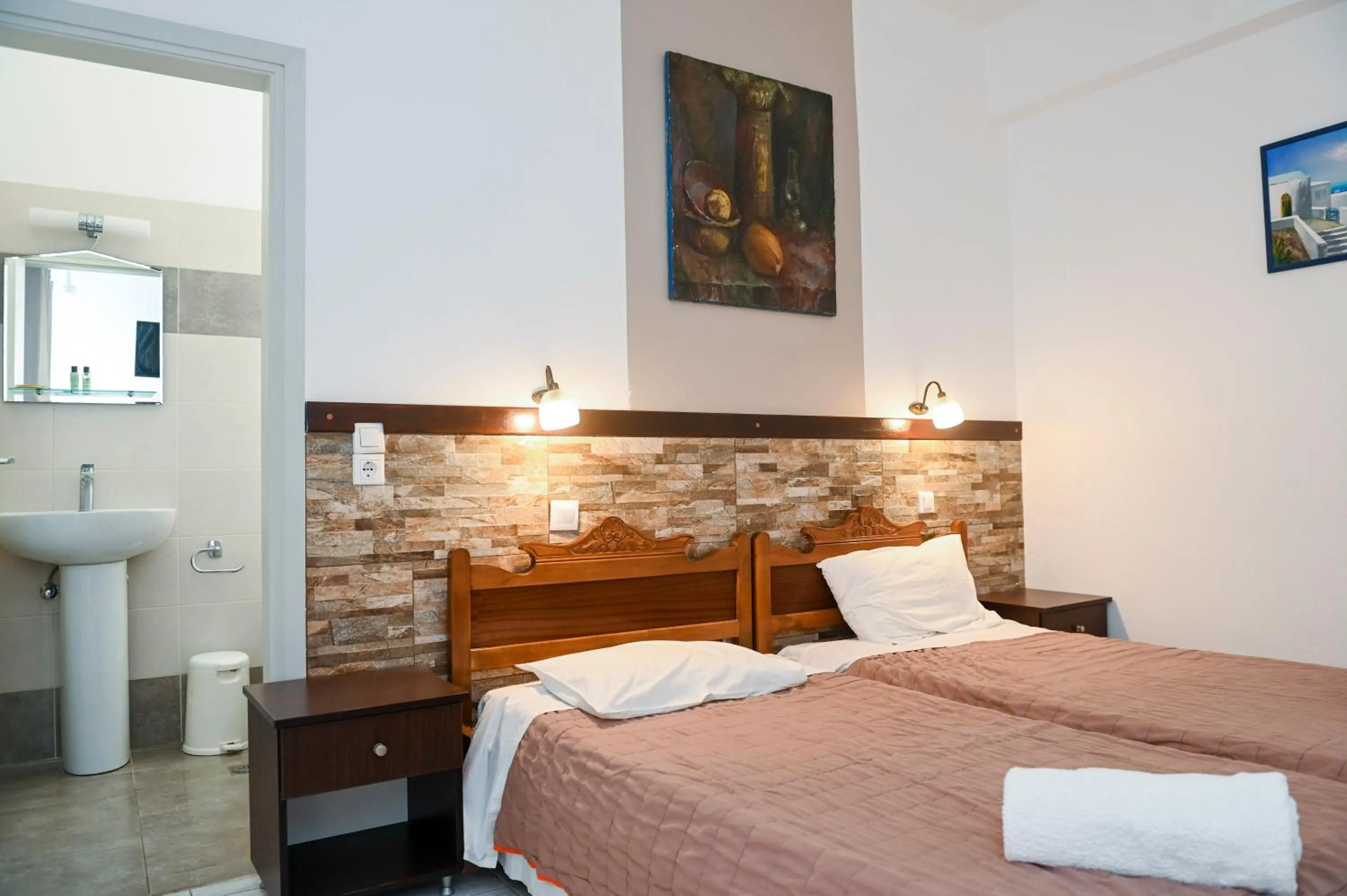 Bed in Narkissos Hotel