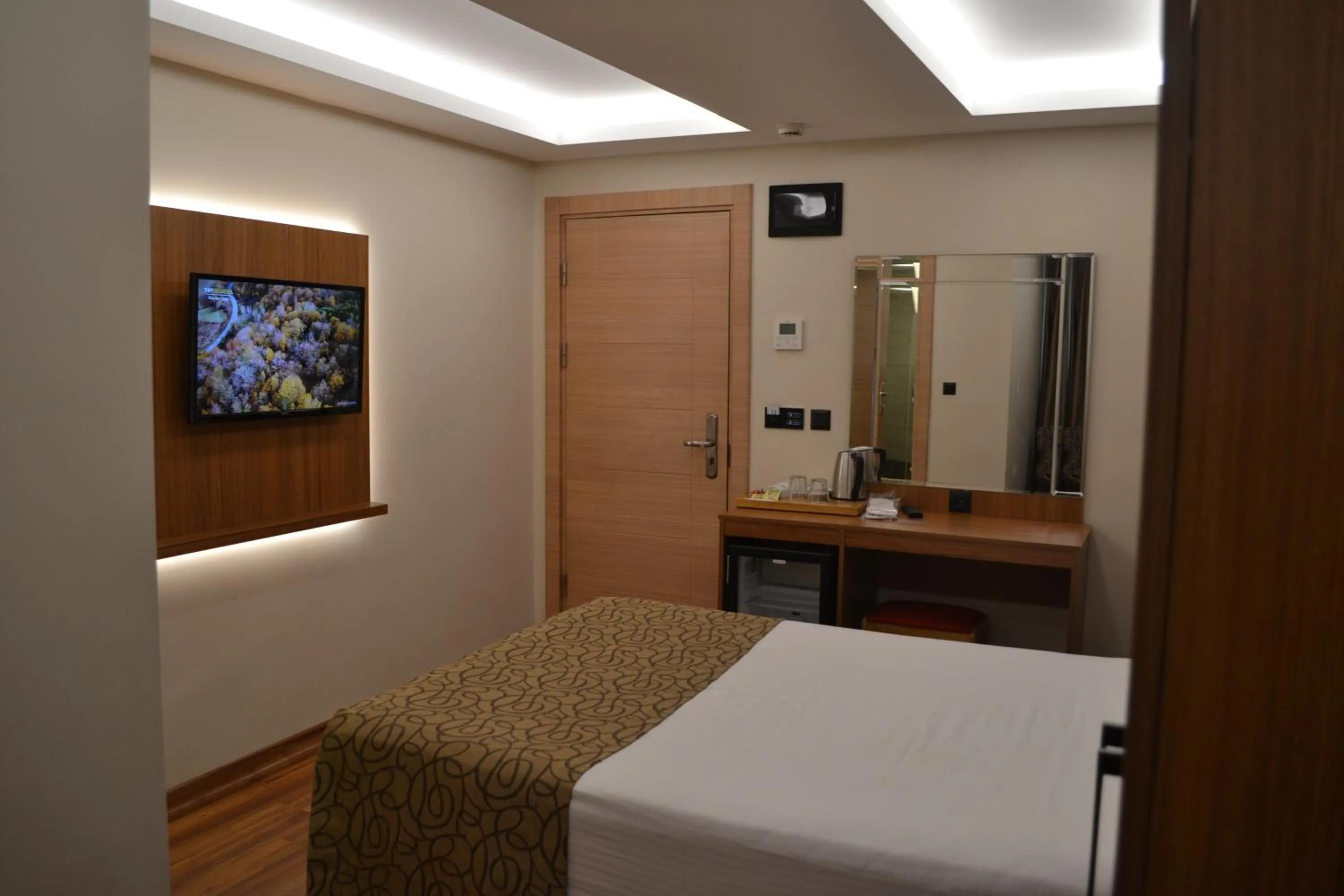 Bed in Gumus Palace Gungoren