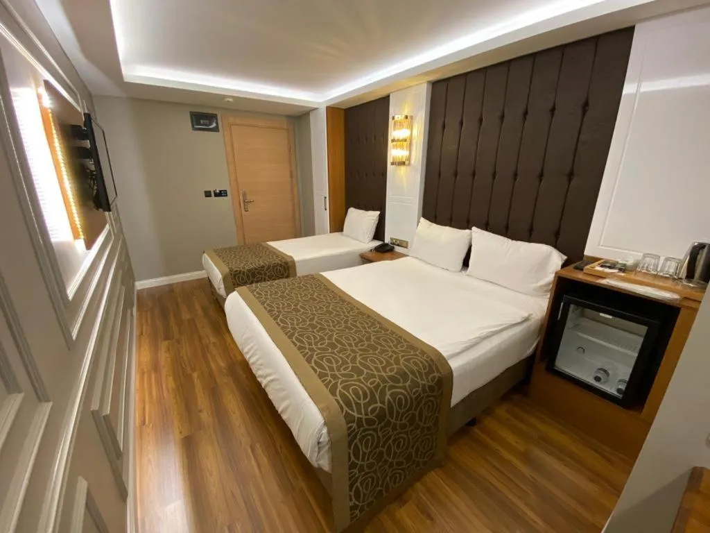 Bed in Gumus Palace Gungoren