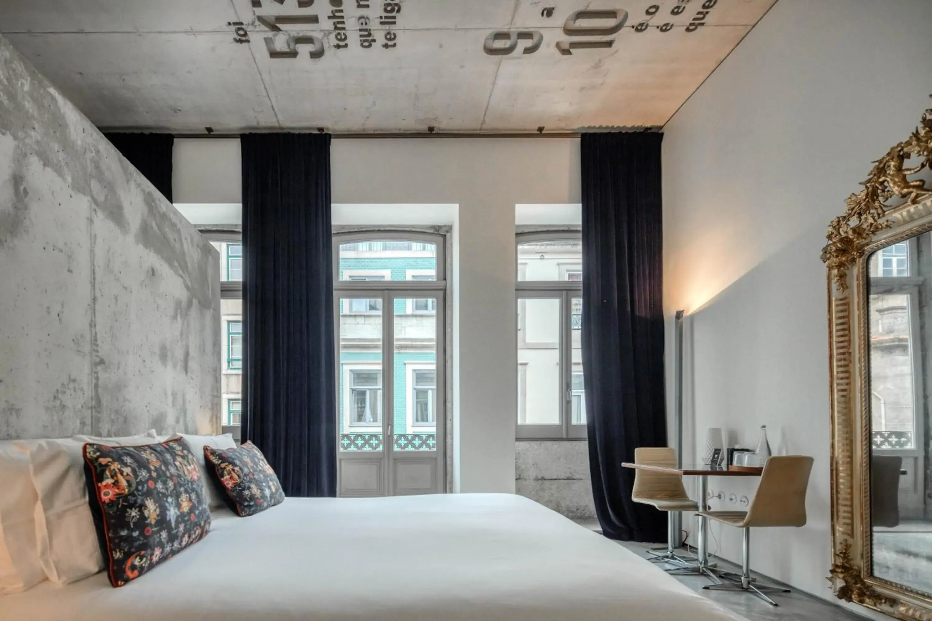 Suite with City View in Casa do Conto - Arts & Residence Suite with City View in Casa do Conto - Arts & Residence