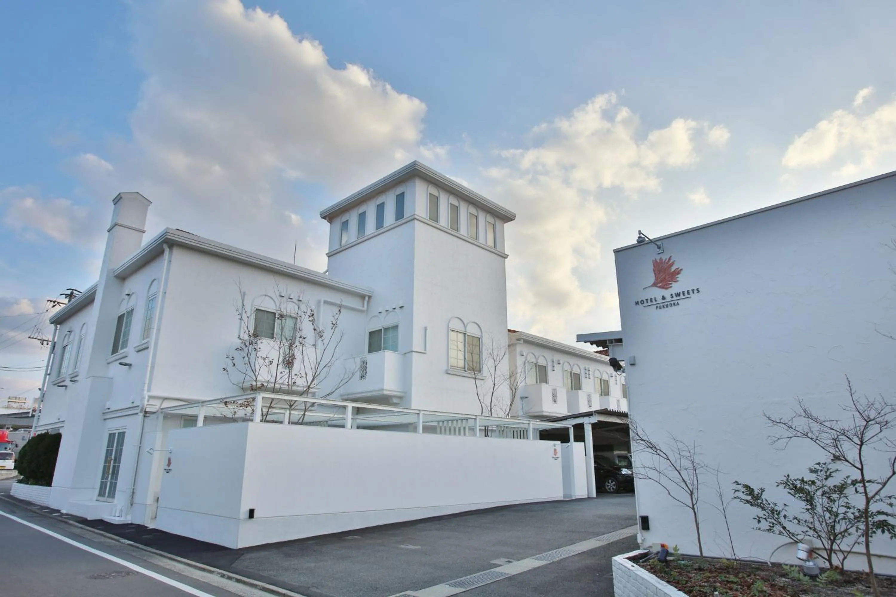 Property building in Hotel & Sweets Fukuoka ホテルアンドスイーツフクオカ -ADULT ONLY-