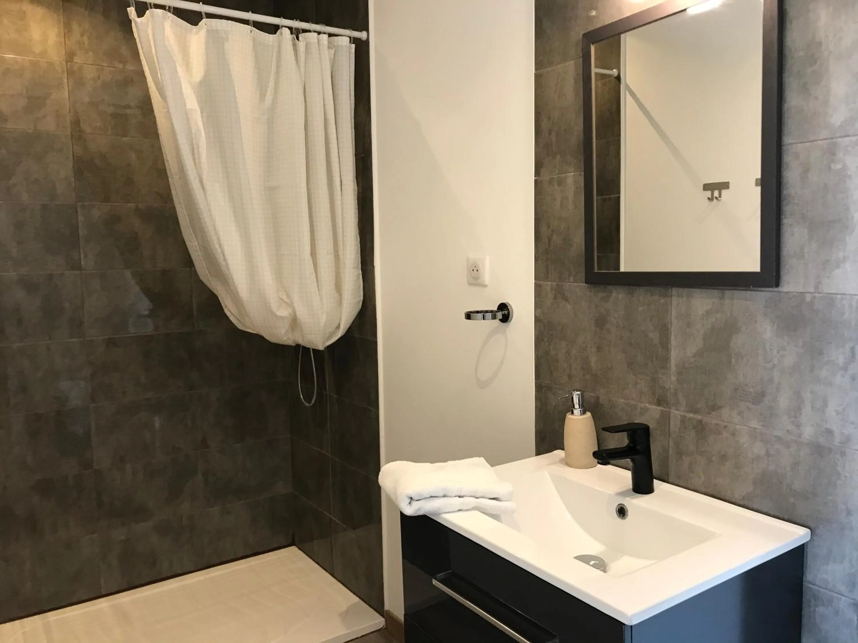 Bathroom in les costebelles