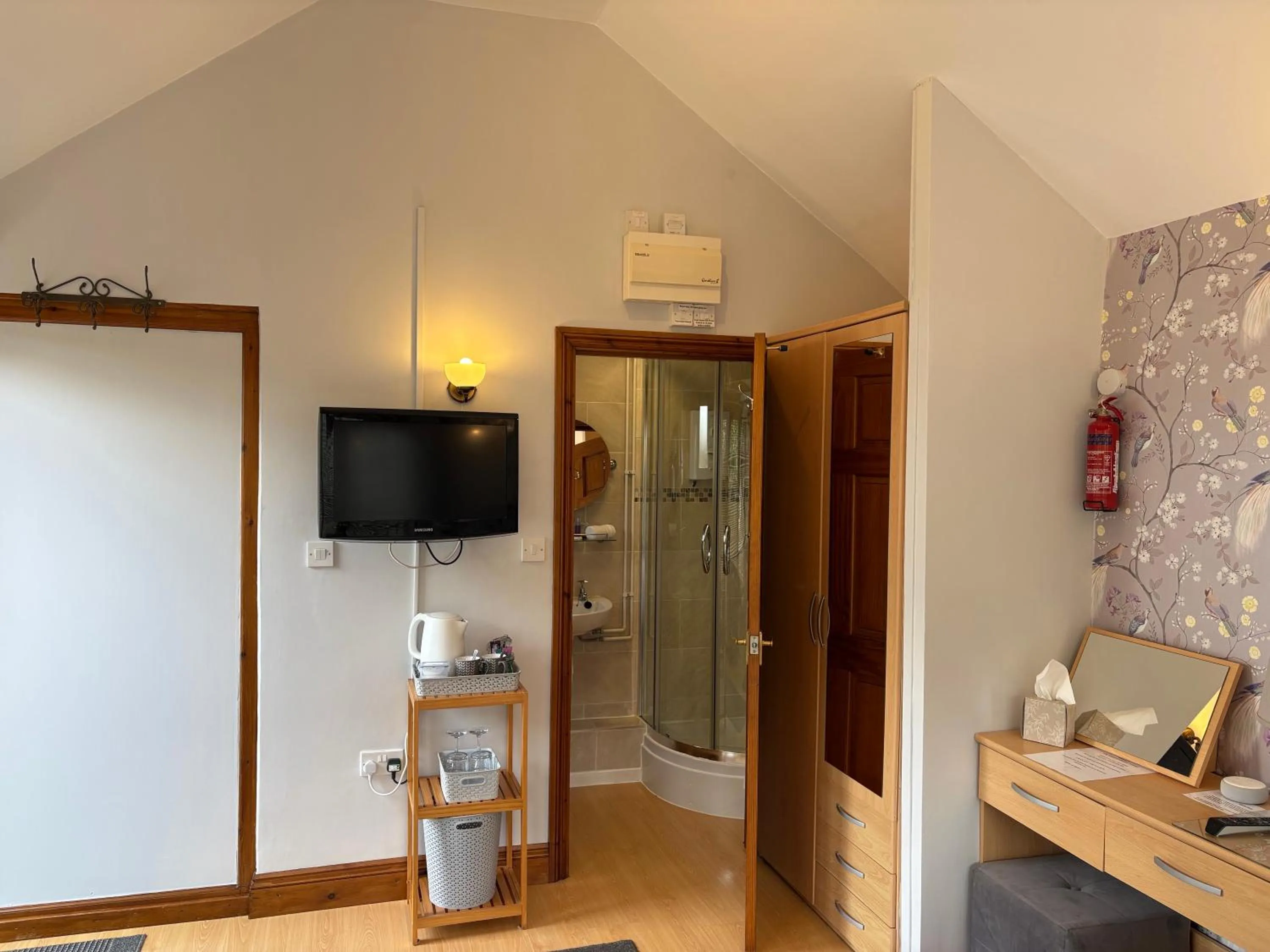 Shower in Whortleberry Studio B & B