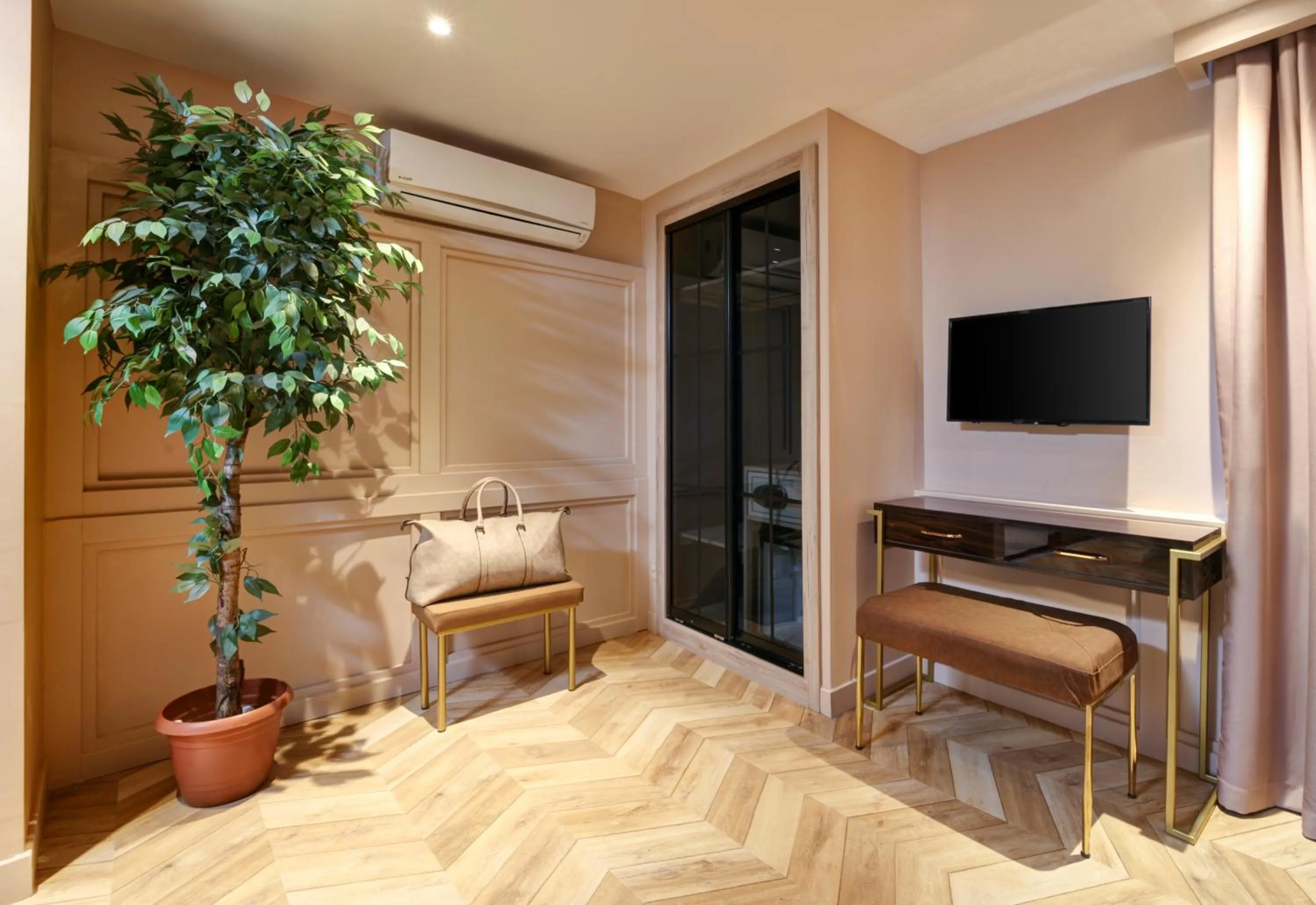 Photo of the whole room in Concept Nisantasi Hotels & Spa