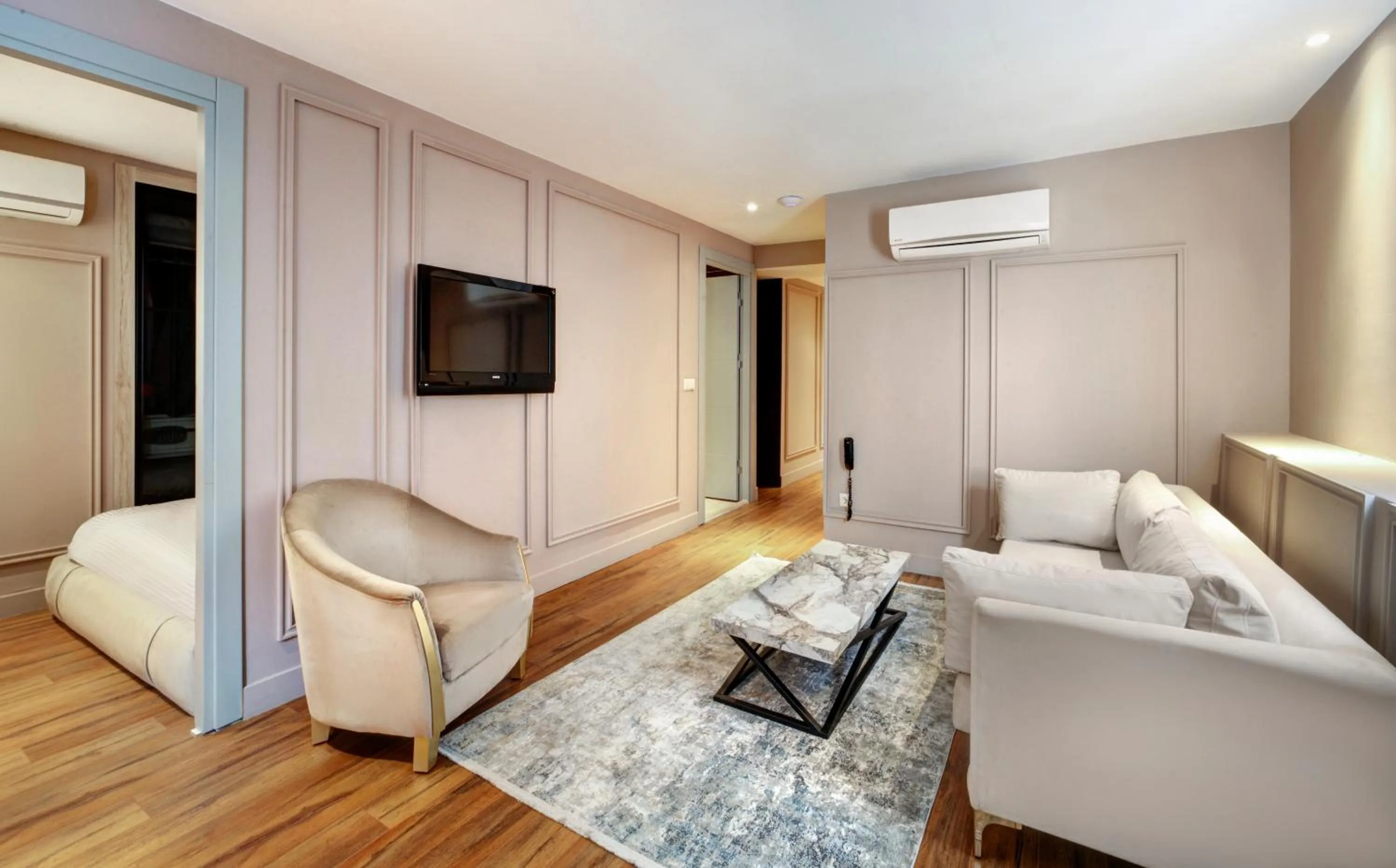 Living room, Bed in Concept Nisantasi Hotels & Spa