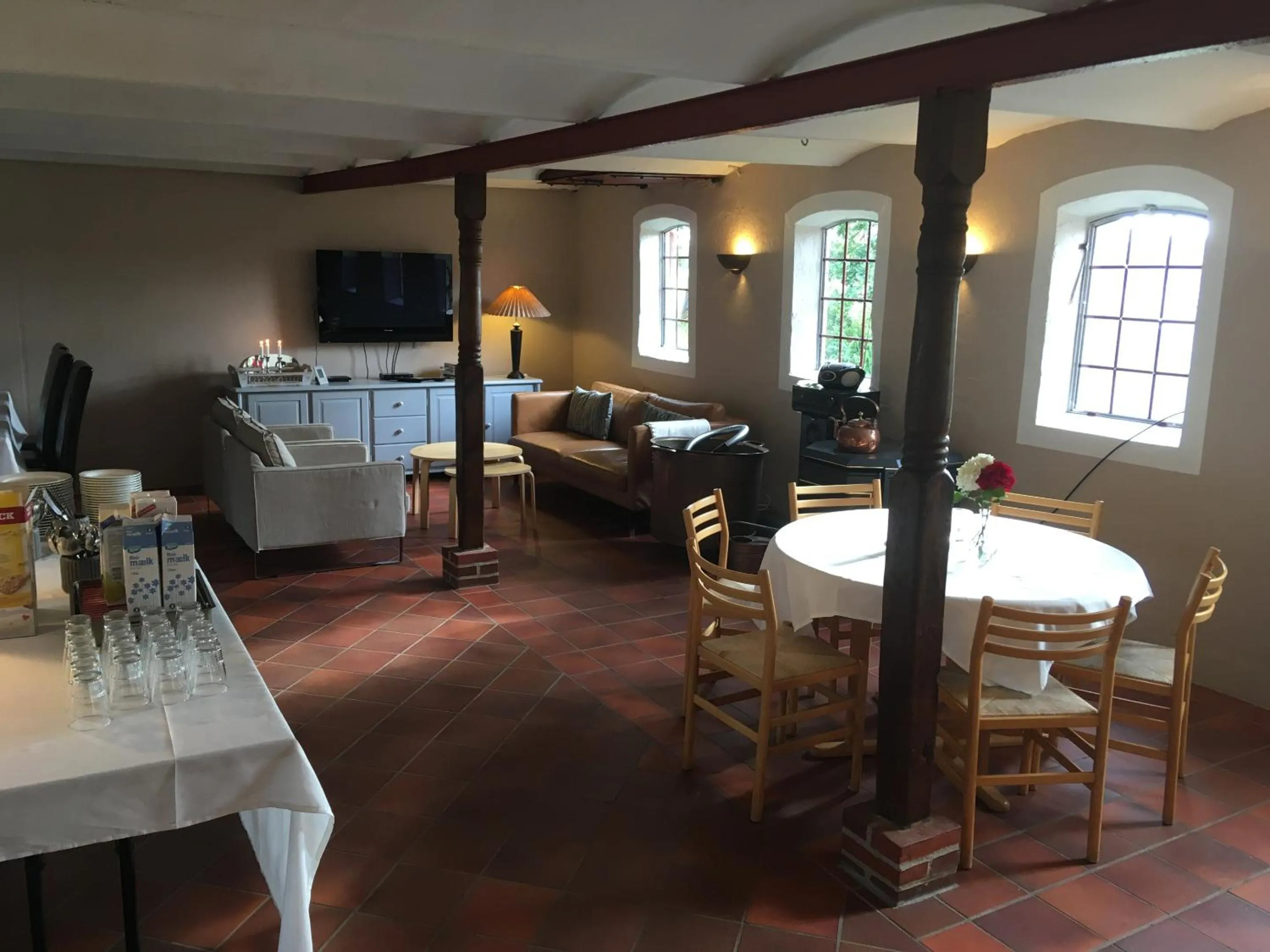 Dining area in Bed & Breakfast Tistrup