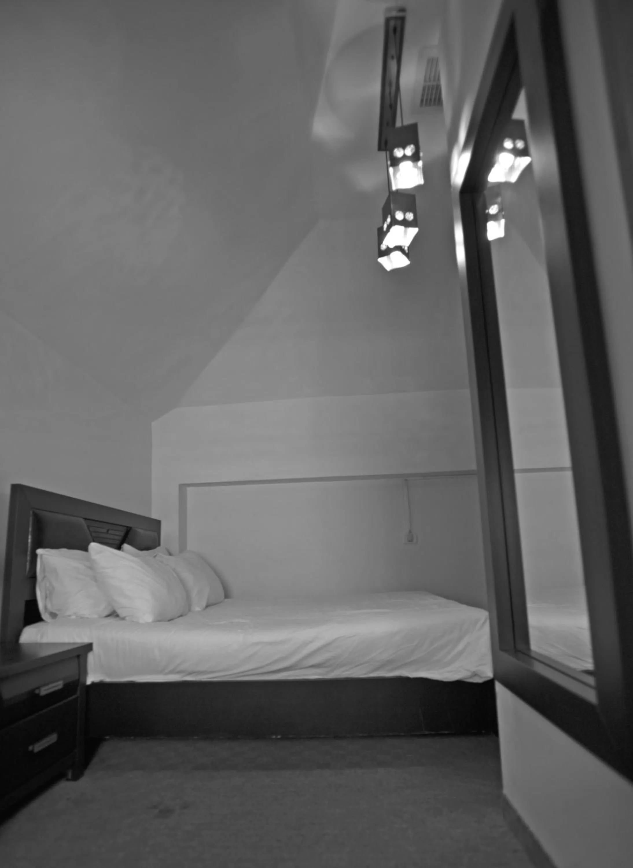 Bedroom, Bed in Rothschild Mansion