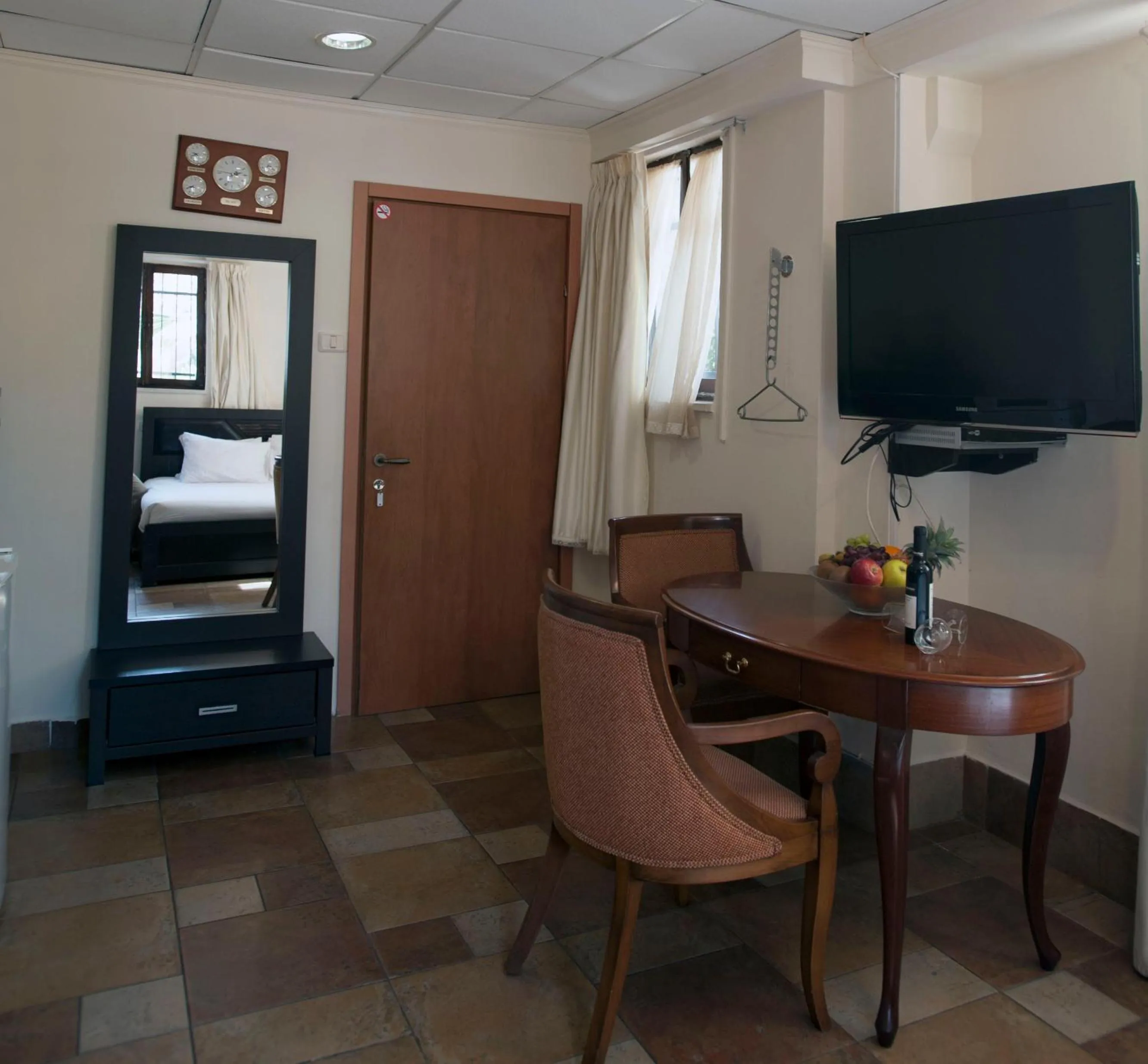 Bedroom in Rothschild Mansion