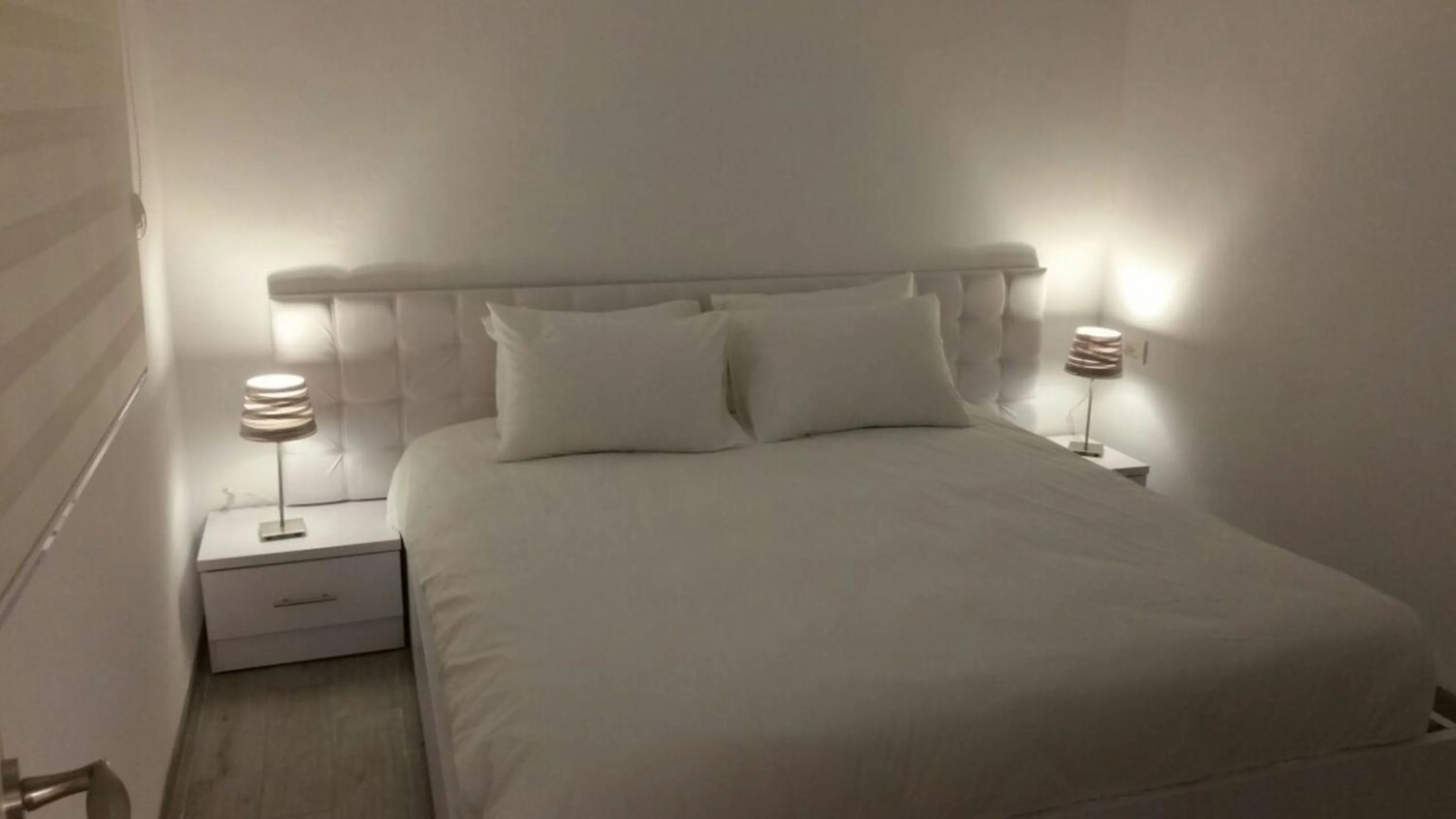 Bedroom, Bed in Rothschild Mansion