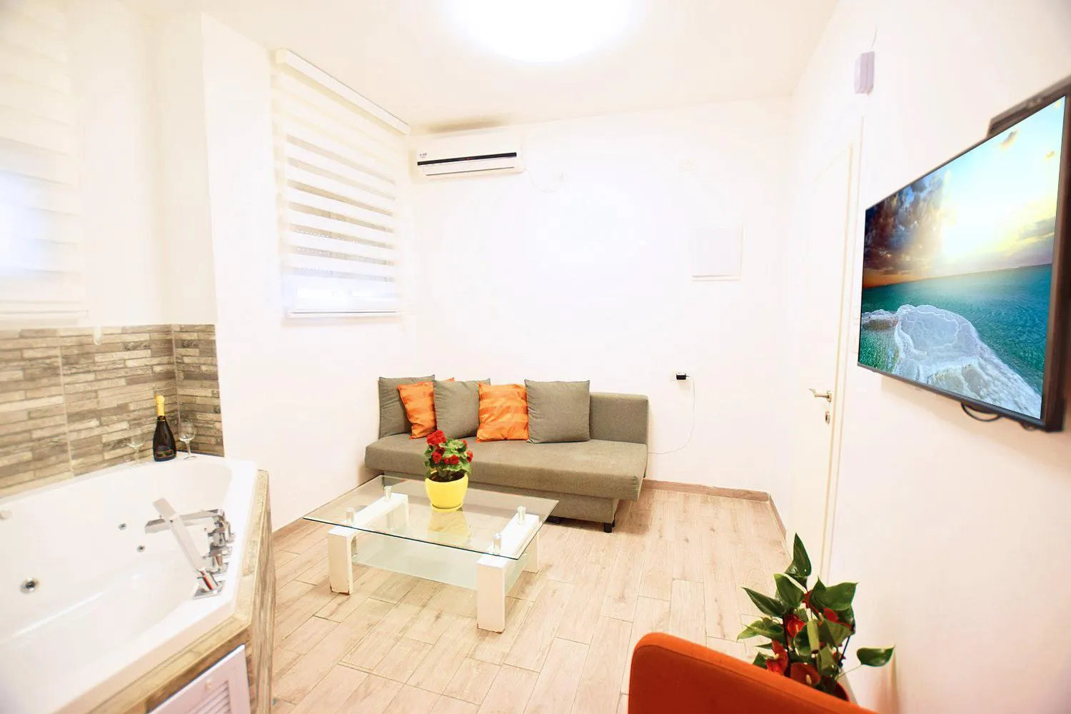 Hot Tub in Rothschild Mansion