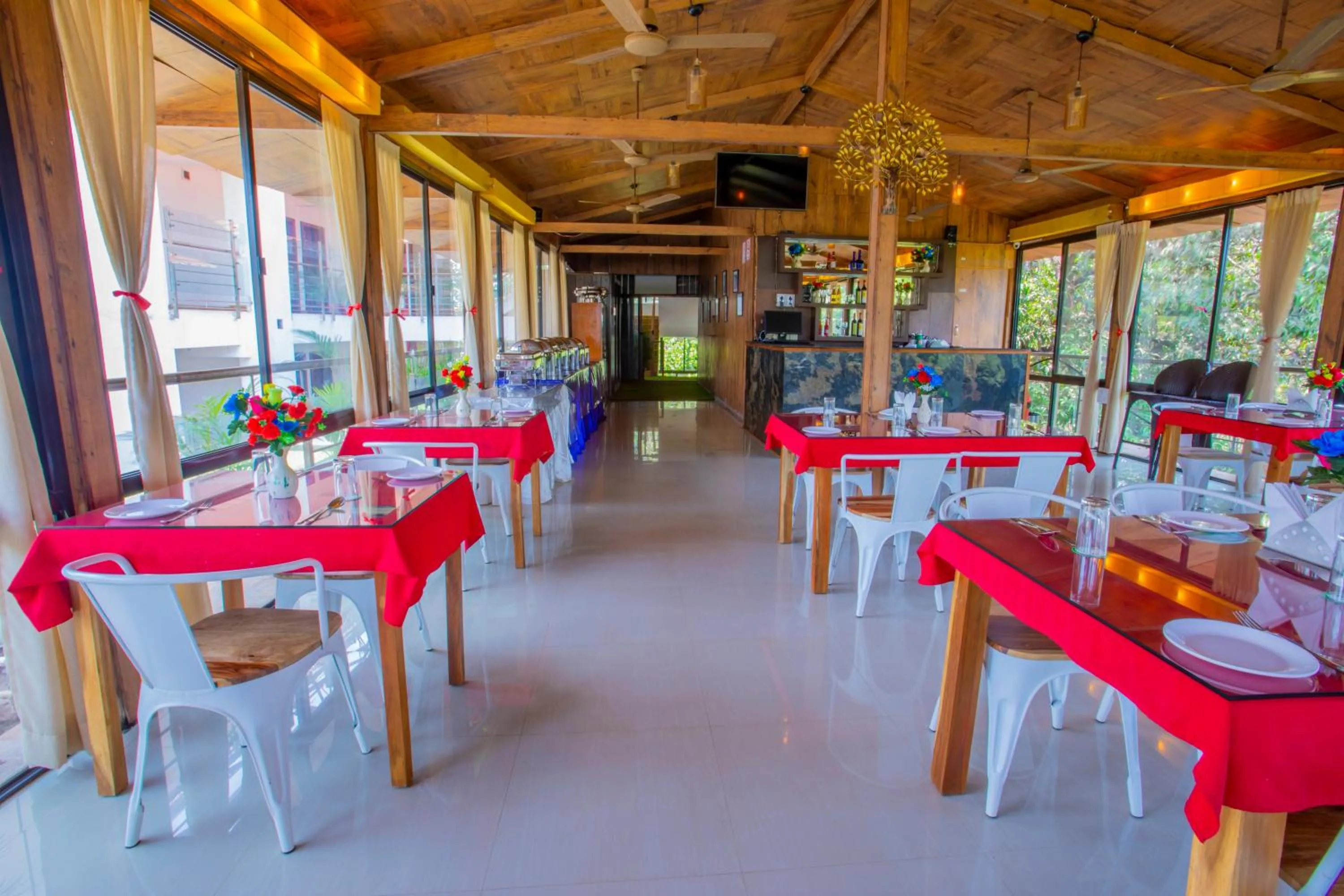 Restaurant/places to eat in Nitya Resort, Calangute