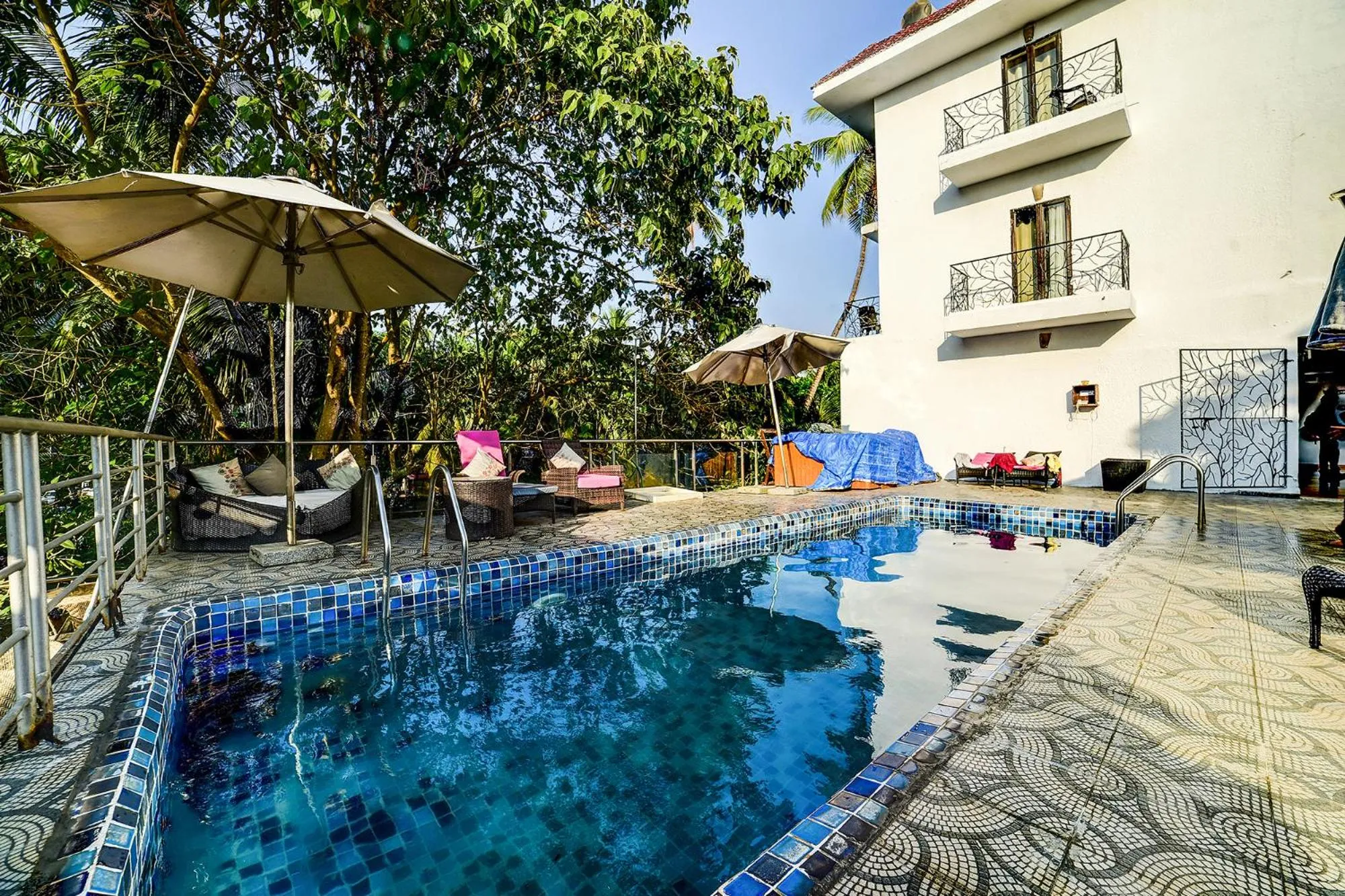 Swimming pool in Nitya Resort, Calangute