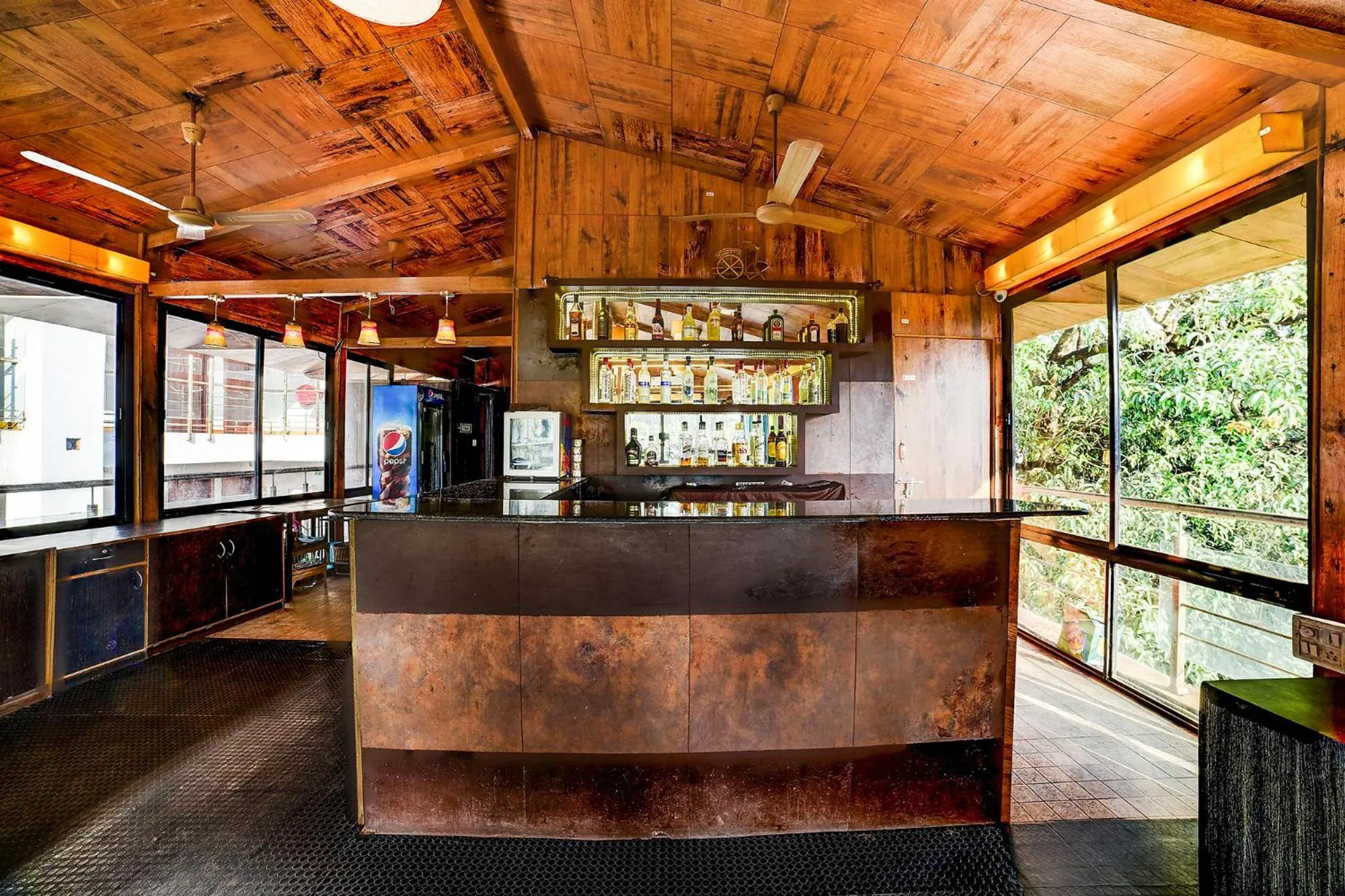 Lounge or bar in Nitya Resort, Calangute