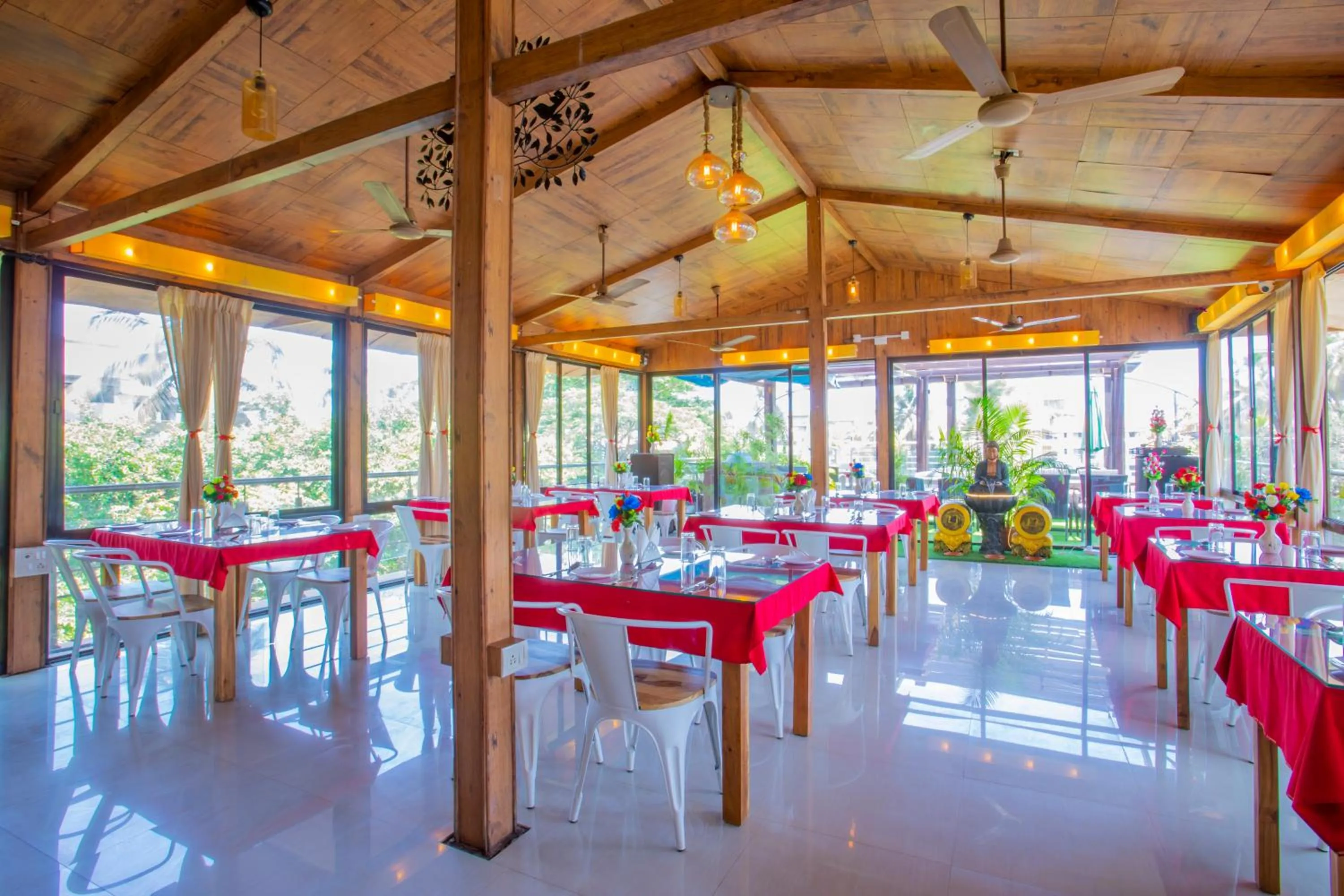 Restaurant/places to eat in Nitya Resort, Calangute