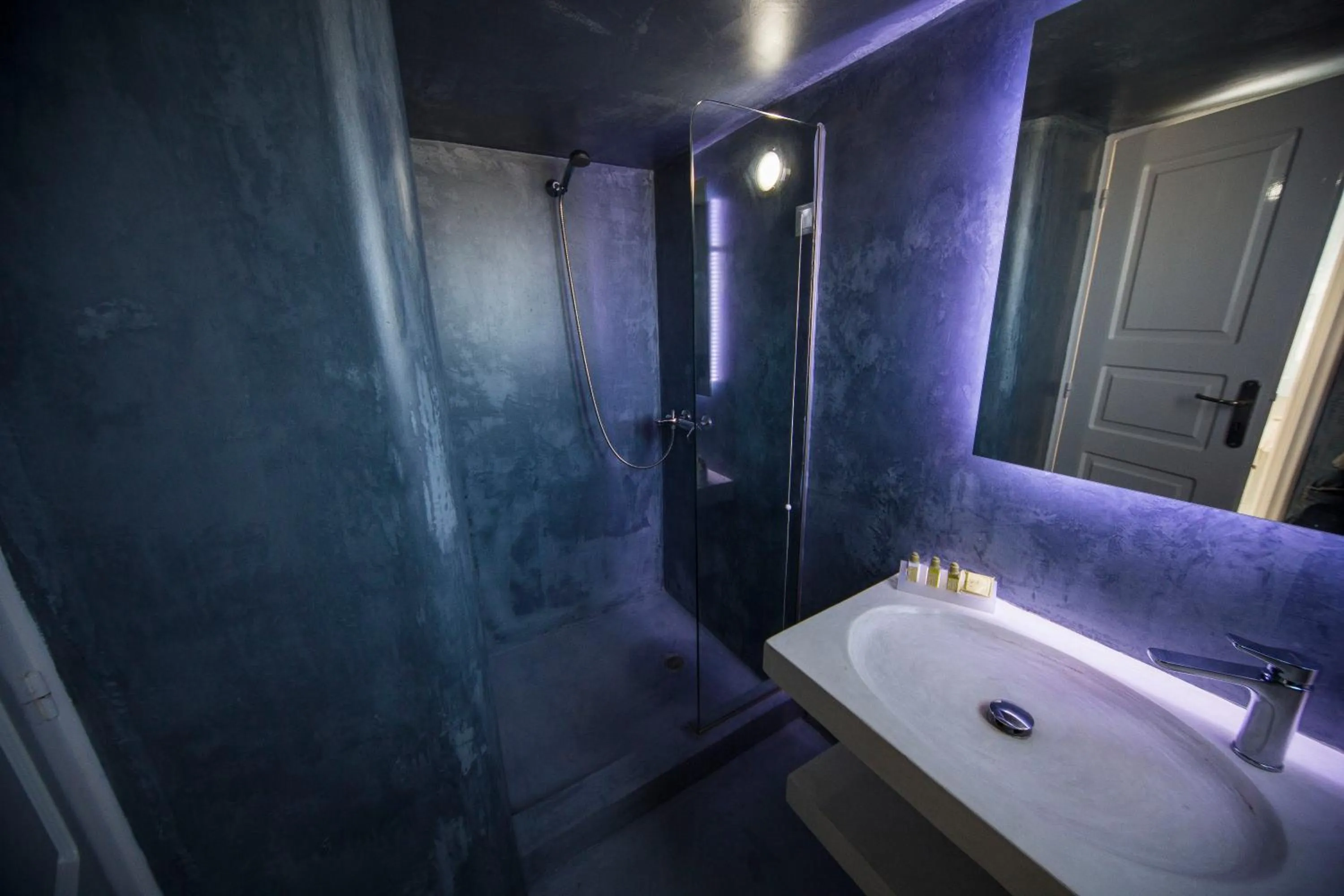 Bathroom in Ianthe Apartments & Villa