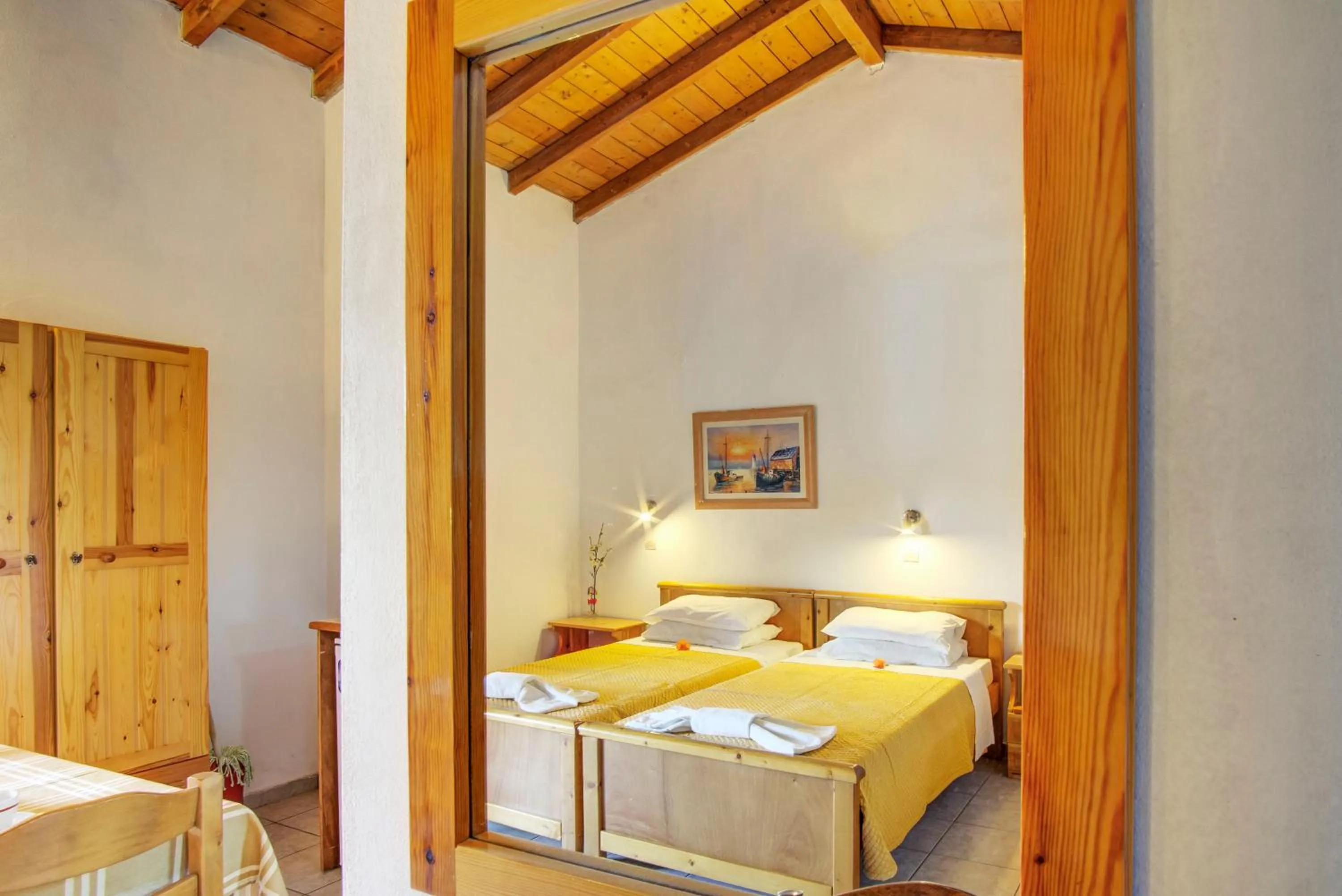 Bedroom, Bed in Blue Dream Apartments