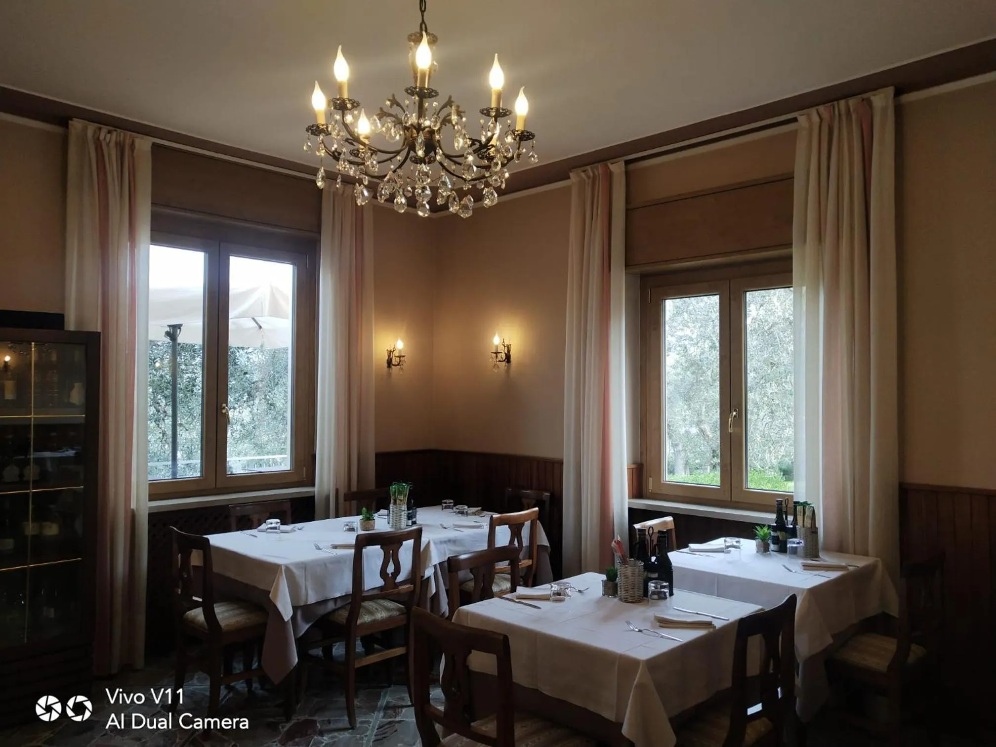 Restaurant/places to eat in Hotel Garden