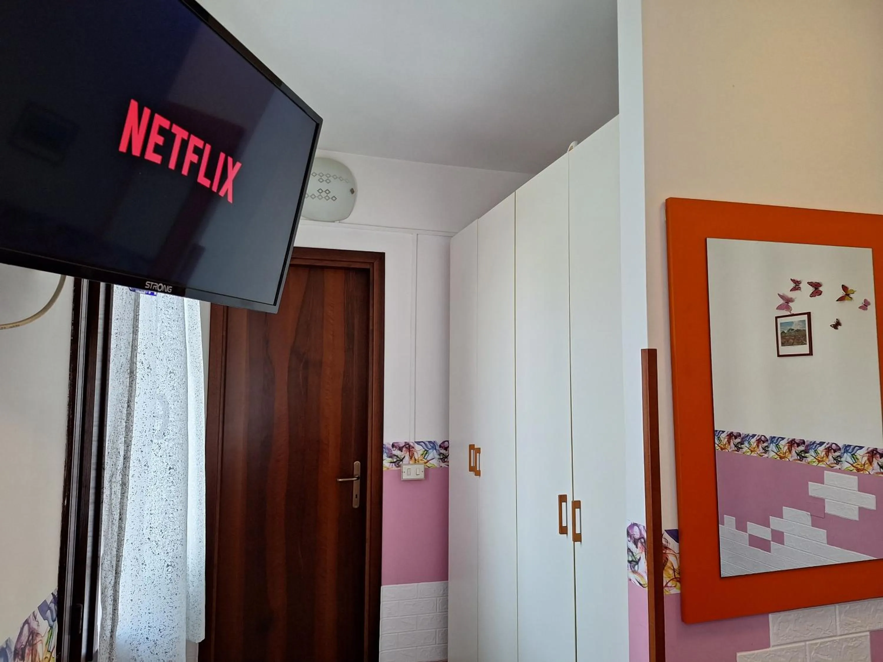 TV and multimedia in Affittacamere Due Mori